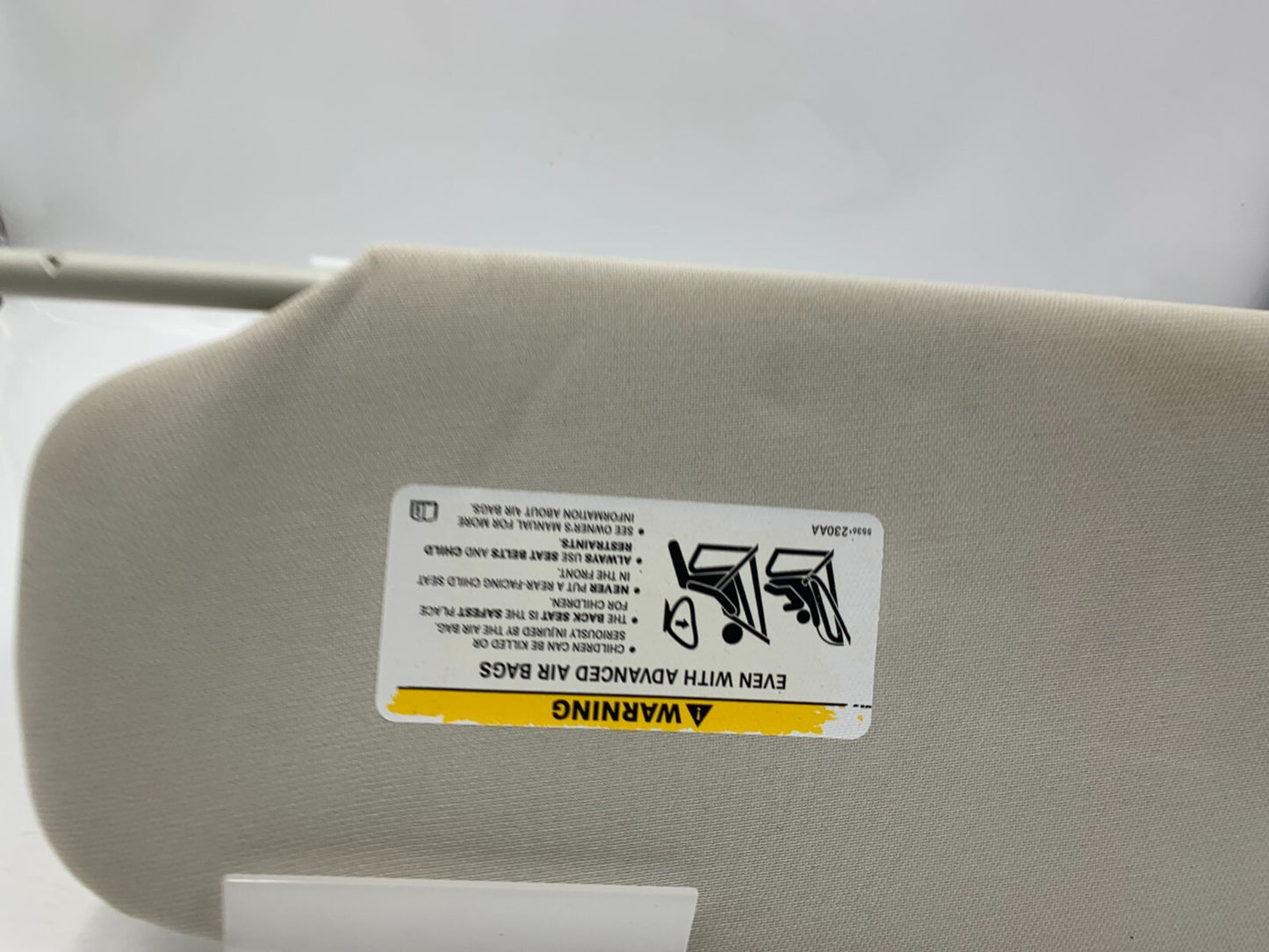 2007-2009 Jeep Patriot Passenger Sun Visor Sunvisor Gray OEM B04B34090