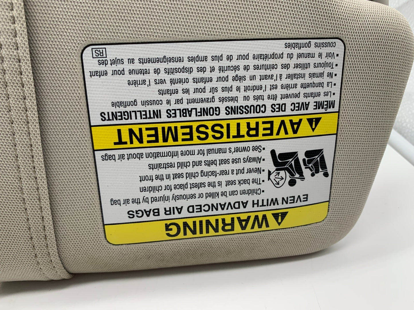 2010-2014 Subaru Legacy Driver Sun Visor Gray Illuminated OEM C01B47001