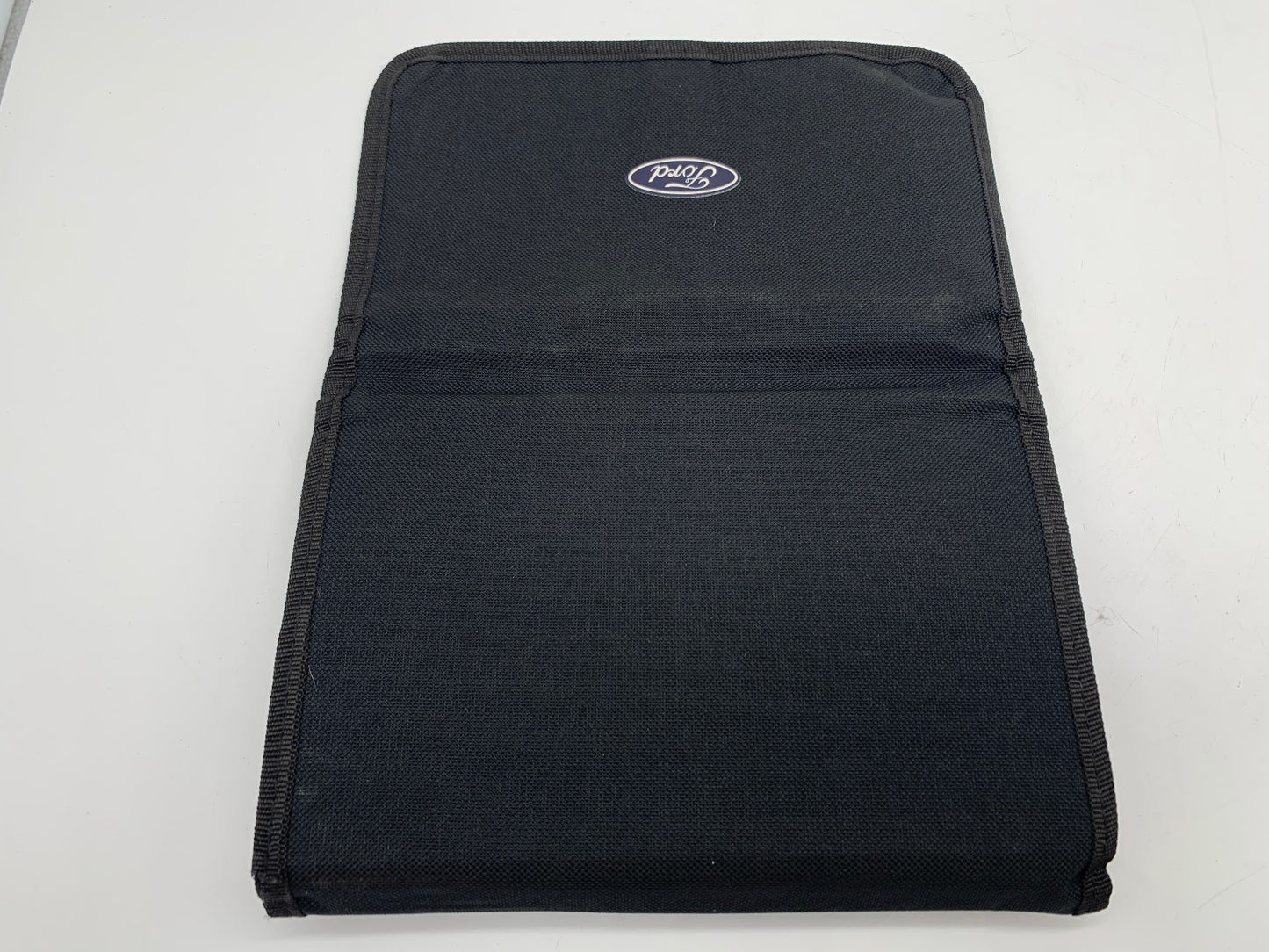 2018 Ford Fusion Hybrid Owners Manual Set with Case OEM R01B37019