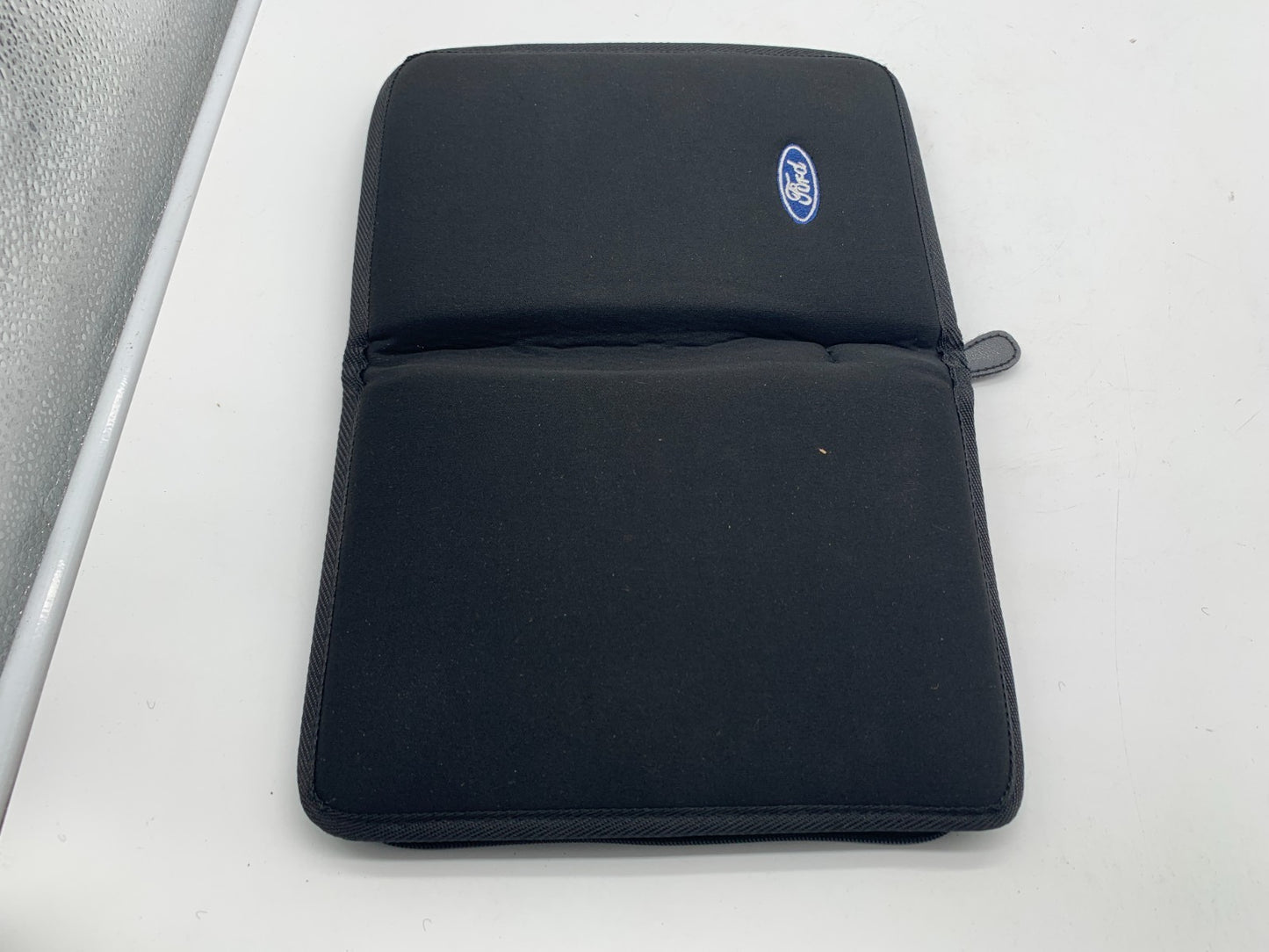 2010 Ford Taurus Owners Manual Set with Case OEM B04B19015