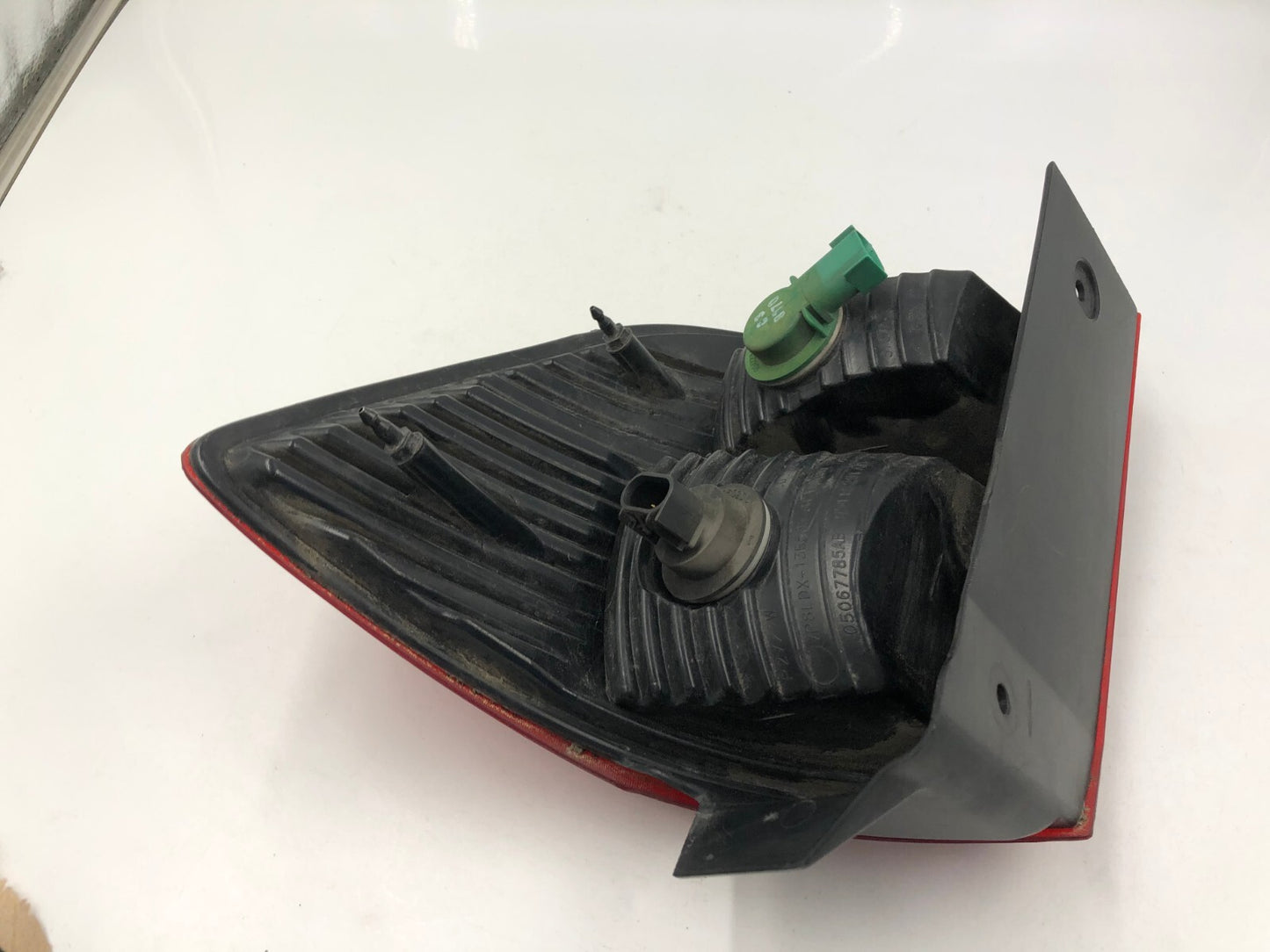 2009-2011 Dodge Journey Driver Side Tail Light Tailight OEM D04B55054