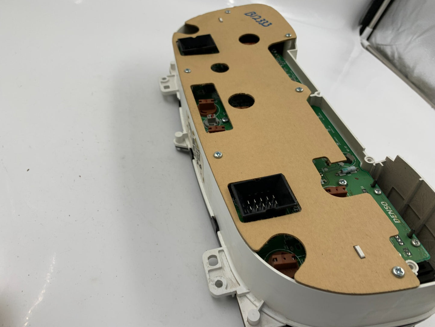 2003 Dodge Durango Speedometer Instrument Cluster 149542 Miles OEM B02B55032