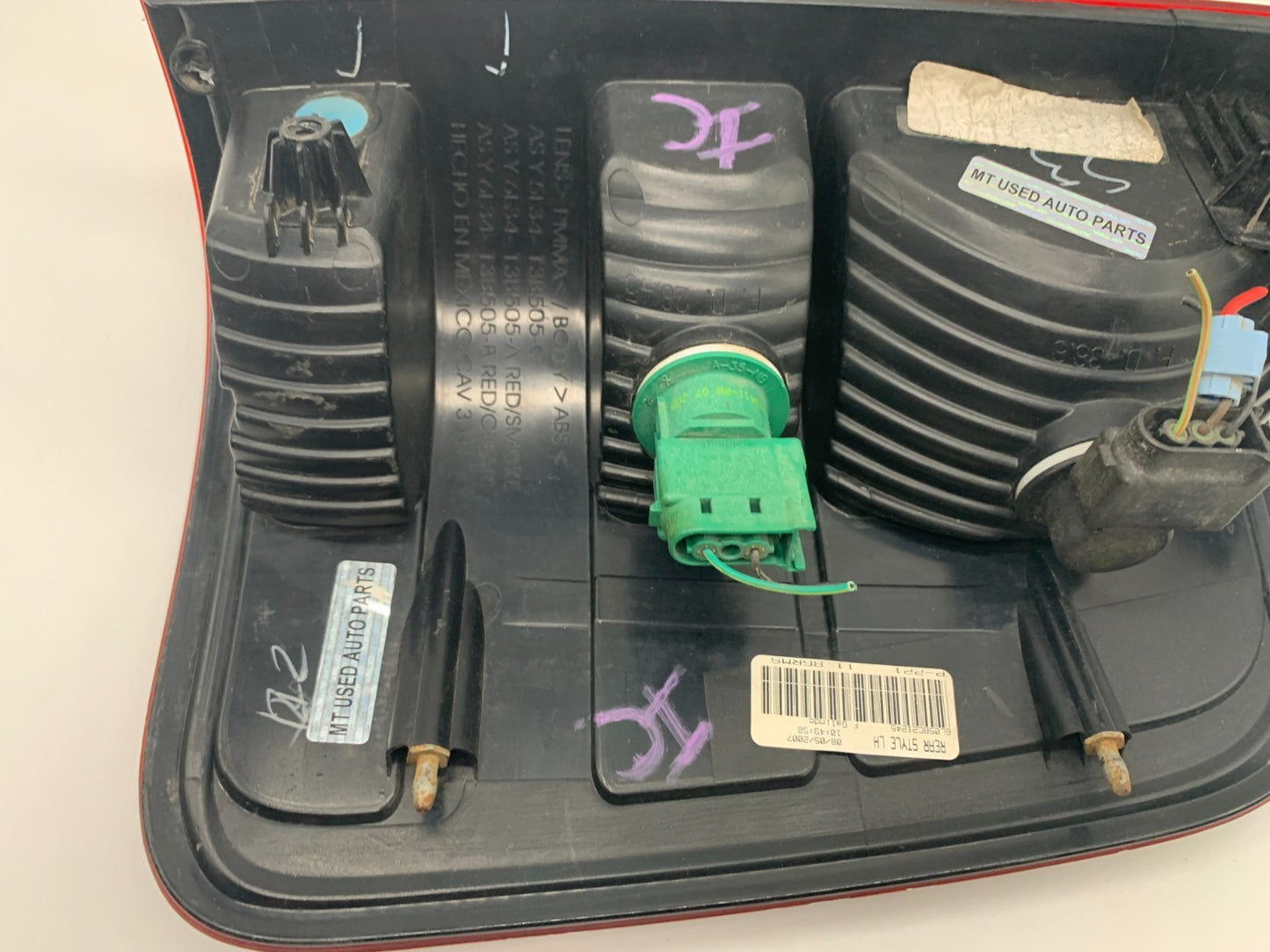 2004-2008 Ford F150 Passenger Side Tail Light Taillight OEM C01B27005