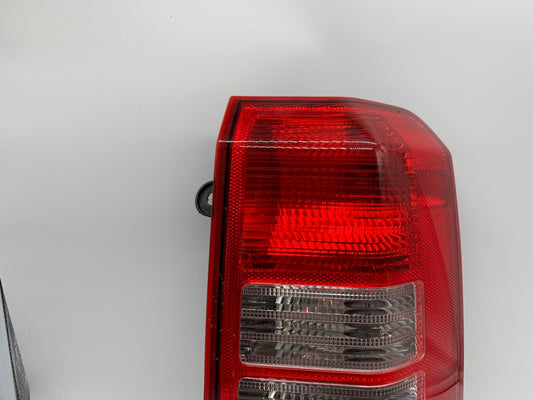 2008-2017 Jeep Patriot Sdn Passenger Side Tail Light Taillight OEM C03B49004