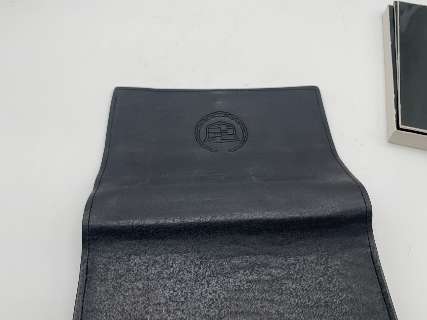 2005 Cadillac SRX Owners Manual Set with Case OEM A01B05018