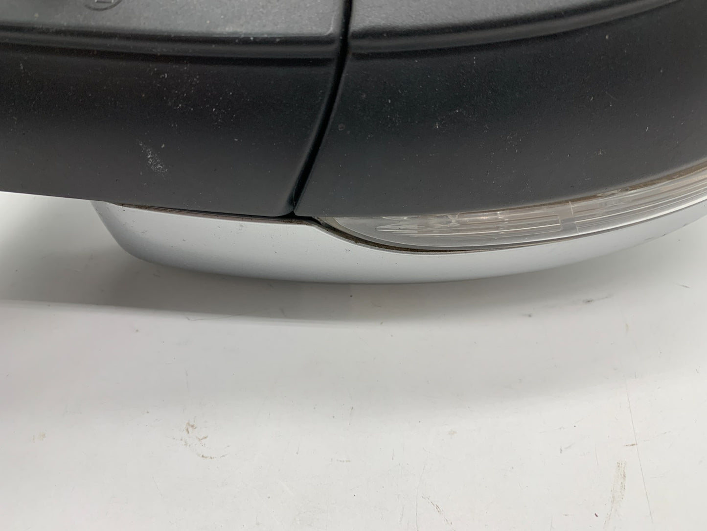 2009-2012 Volkswagen CC Passenger Side View Power Door Mirror Silver A01B08064