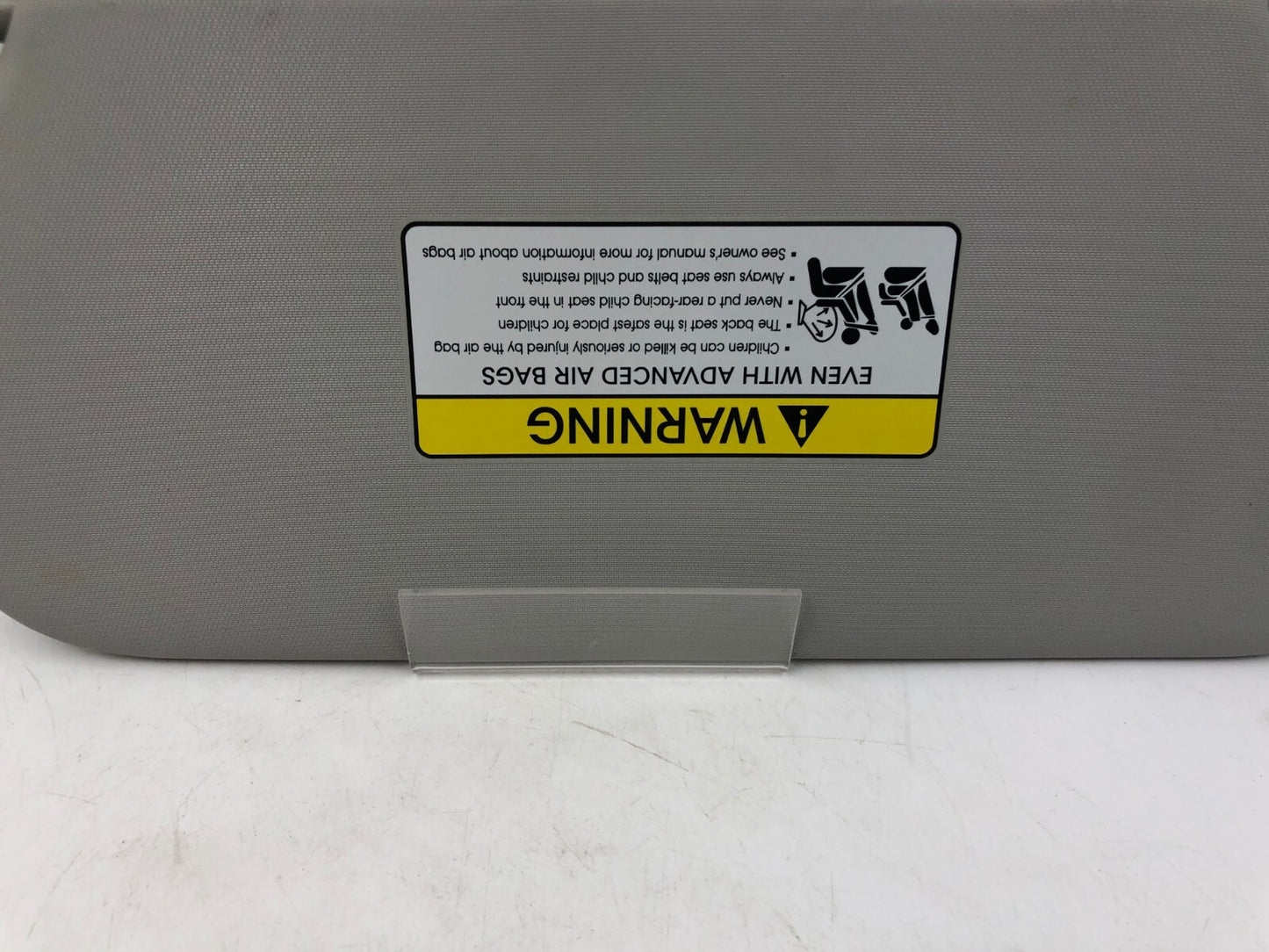 2014-2019 Kia Soul Passenger Sun Visor Gray Illuminated OEM A04B09072