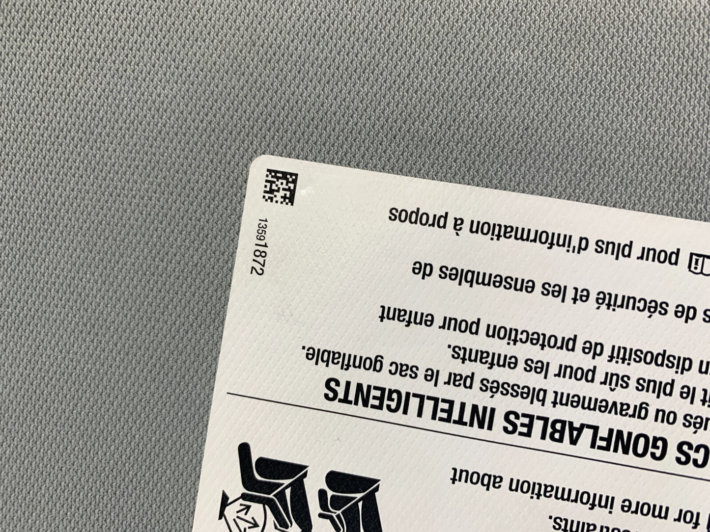 2019-2022 Chevrolet Blazer Passenger Sun Visor Gray Illuminated OEM D01B09027