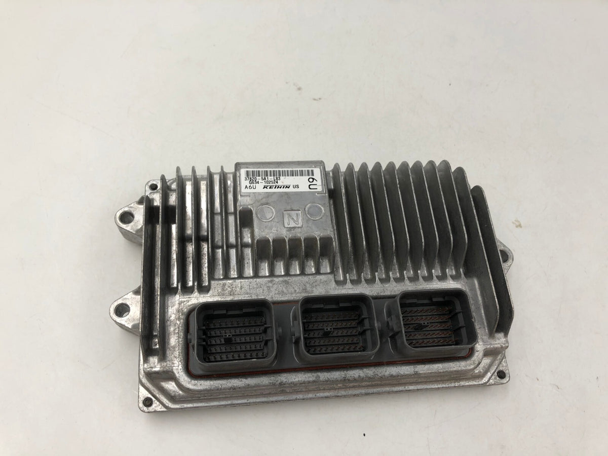 2015 Honda Accord Engine Control Module ECU ECM OEM A03B27036
