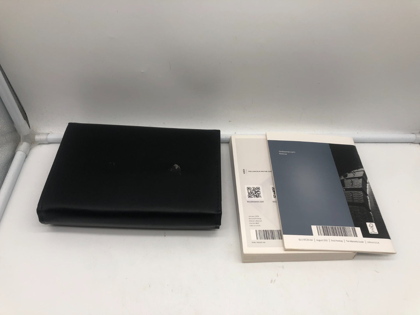 2014 Lincoln MKZ Owners Manual Set with Case OEM A02B08016