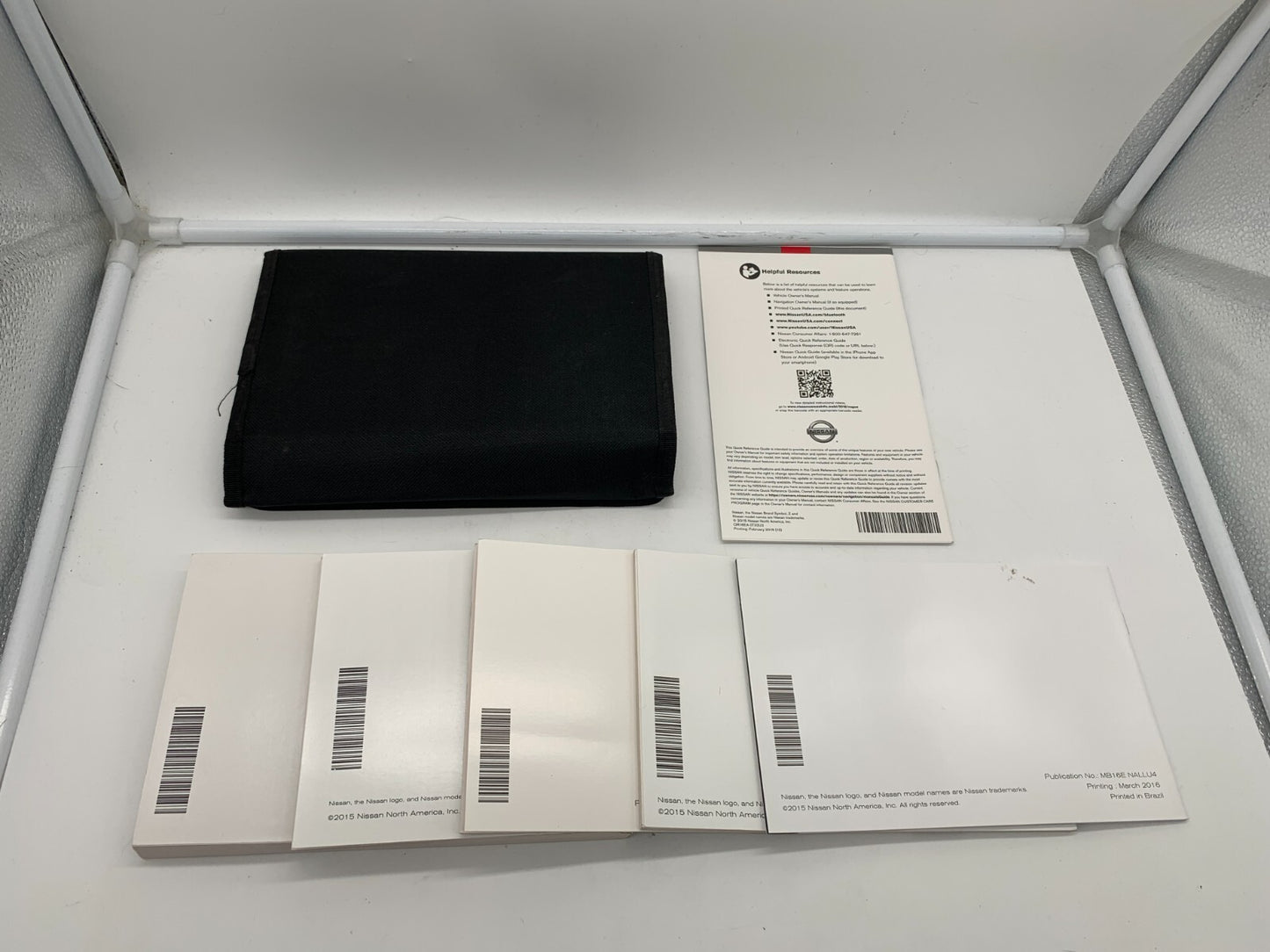 2016 Nissan Rogue Owners Manual Set with Case OEM A03B13006