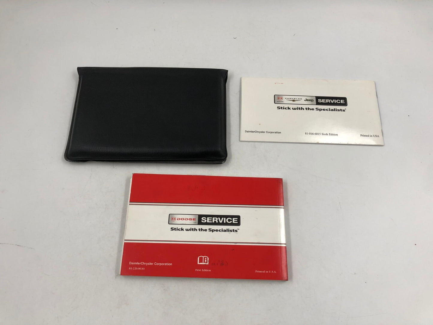 2006 Dodge Stratus Sedan Owners Manual Set with Case OEM E02B16087