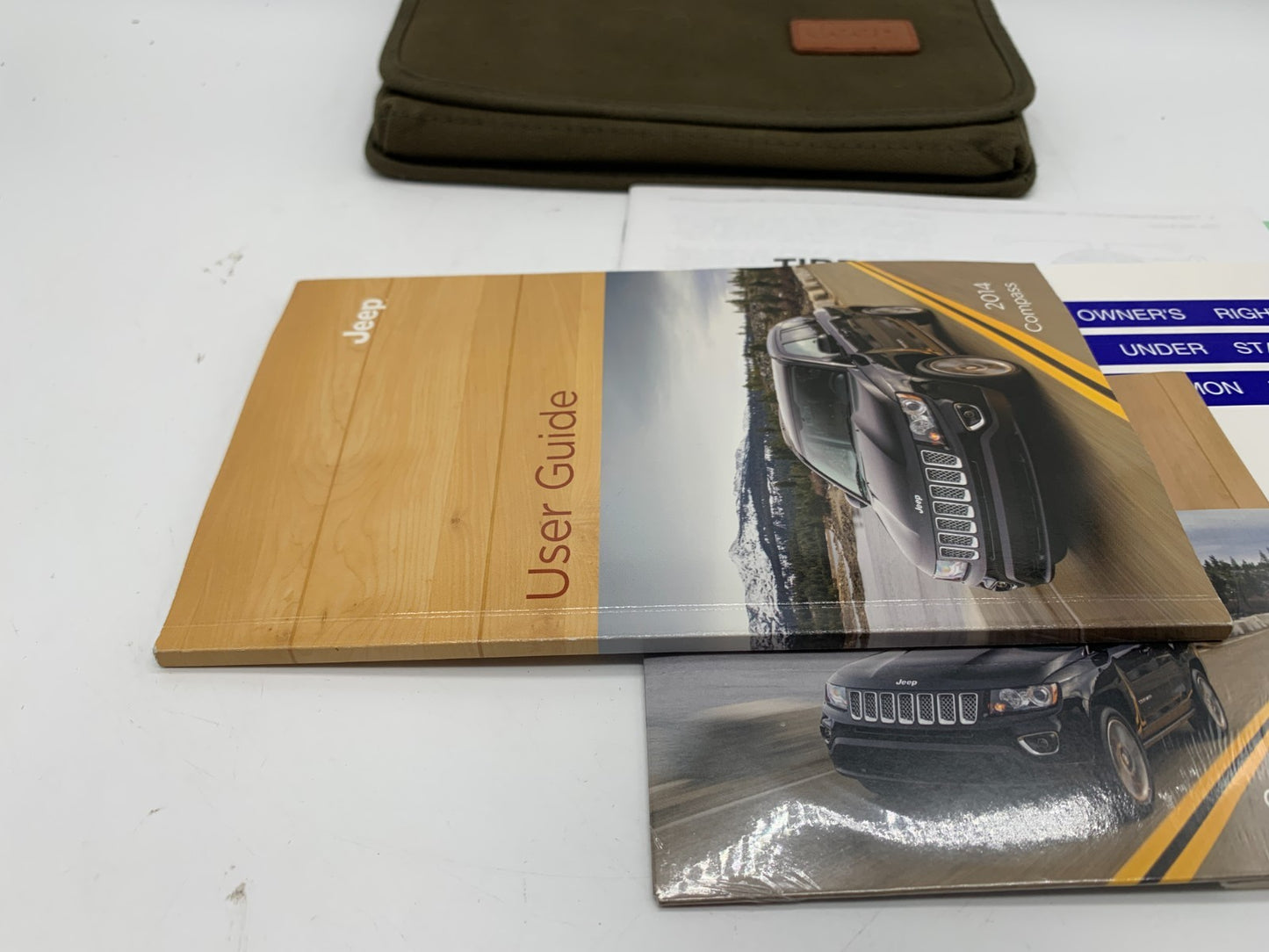 2014 Jeep Compass Owners Manual Set with Case OEM C01B08014