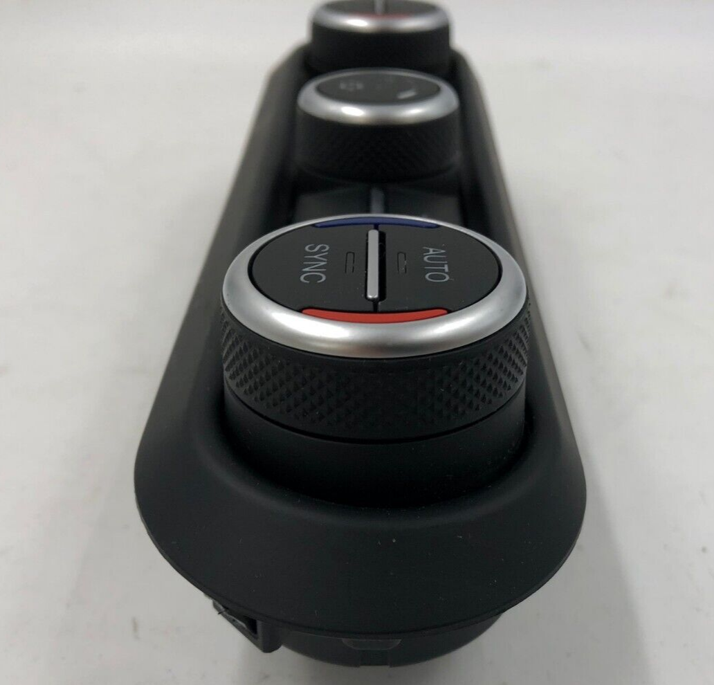 2017 Alfa Romeo Giulia AC Heater Climate Control Unit OEM D04B57007