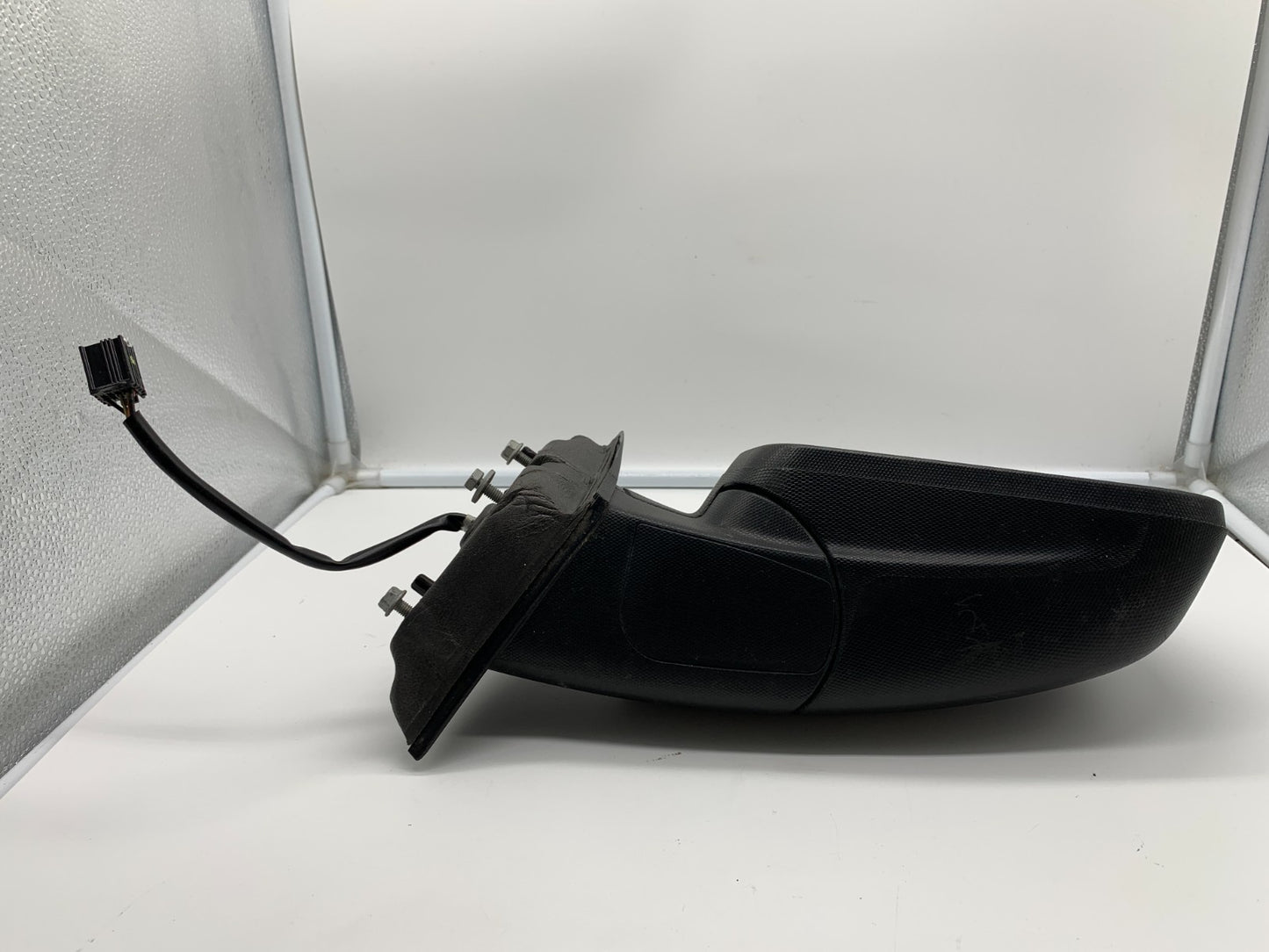 2015-2017 Chevrolet Equinox Passenger Side Power Door Mirror Black OEM C04B63006