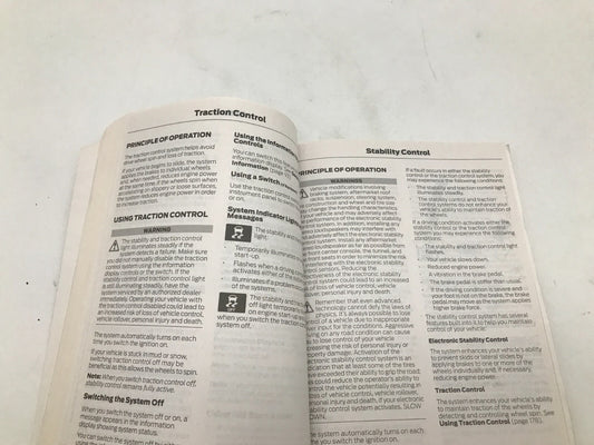 2017 Ford Fusion Owners Manual OEM C04B36011