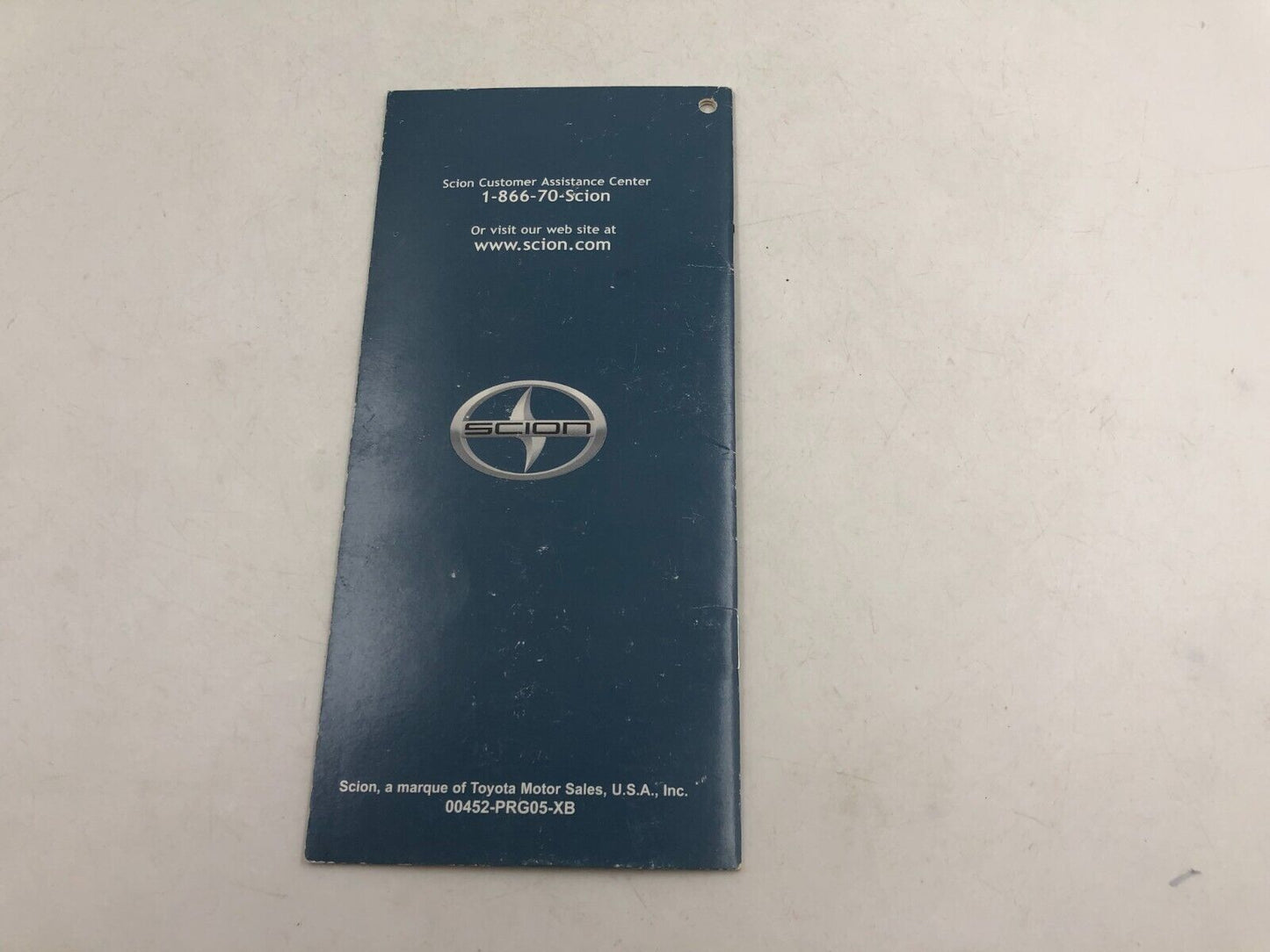 2005 Scion tC Owners Manual Set with Case D03B52025