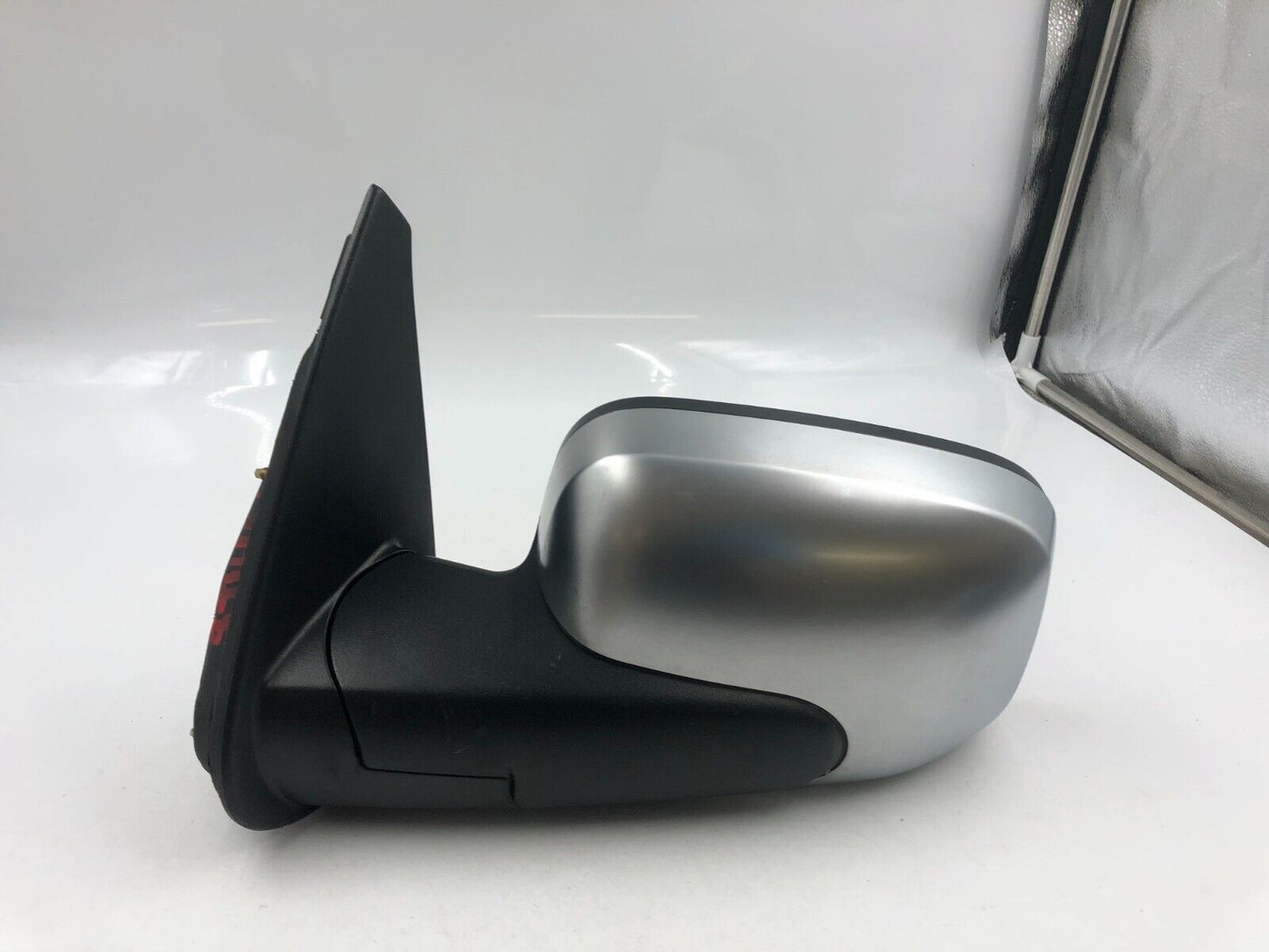 2007-2011 Chevrolet HHR Driver Side View Power Door Mirror Silver OEM A03B41039