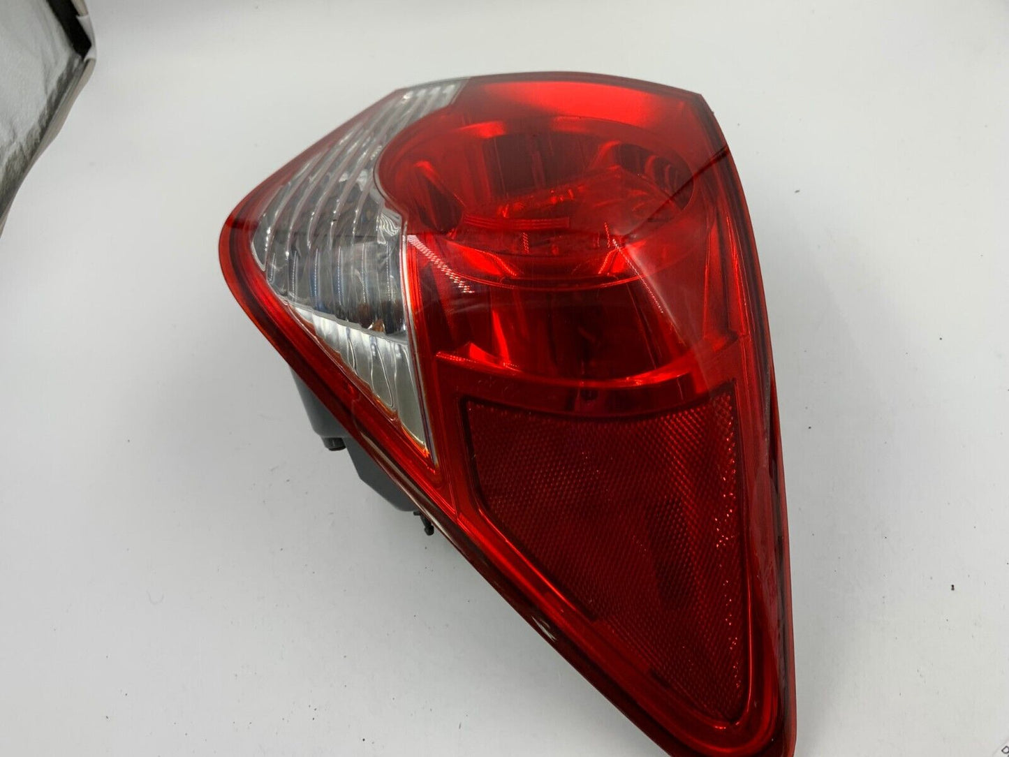 2011-2016 Chevrolet Cruze Passenger Side Tail Light Taillight OEM G02B46002