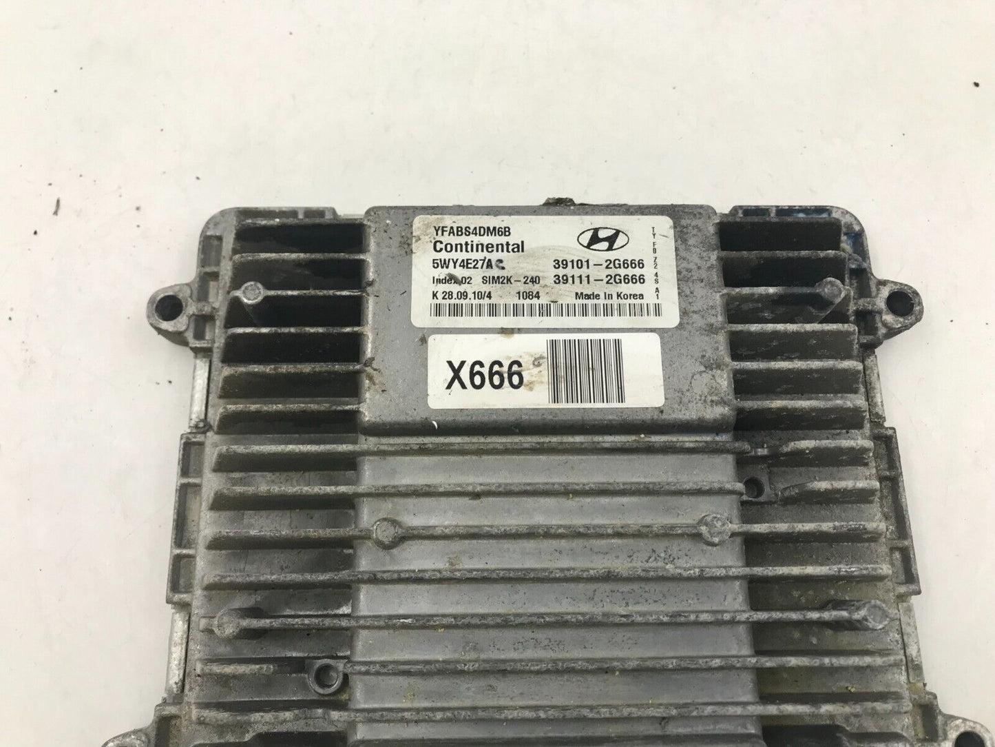 2011-2014 Hyundai Sonata Engine Control Module Unit ECU ECM OEM F04B26052