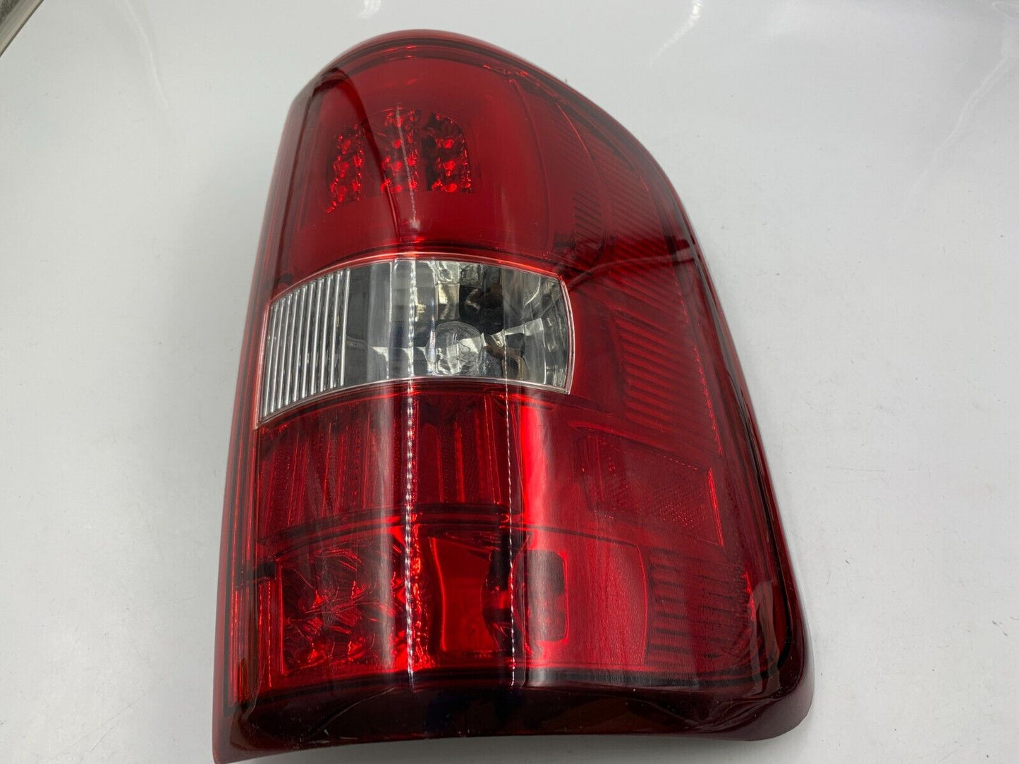 2004-2008 Ford F150 Passenger Side Tail Light Taillight Styleside OEM D01B31041