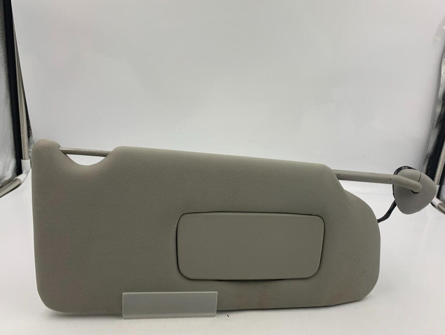 2005-2009 Buick LaCrosse Allure Passenger Sunvisor Gray Illuminated I01B13047