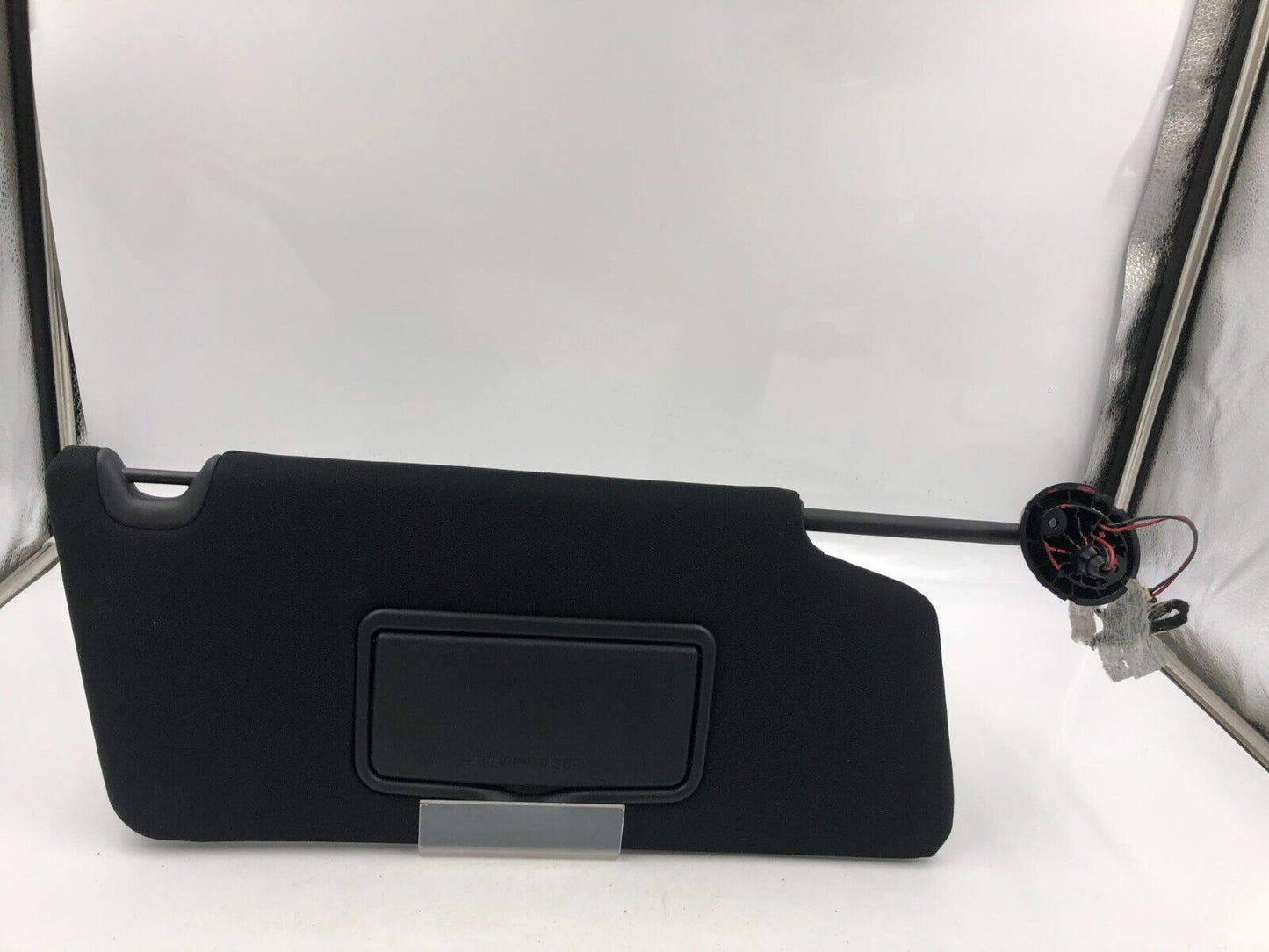 2016-2019 Ford Explorer Passenger Sun Visor Sunvisor Black Illuminated D04B27030