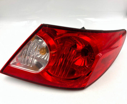 2007-2008 Chrysler Sebring Passenger Side Tail Light Taillight OEM C04B44050