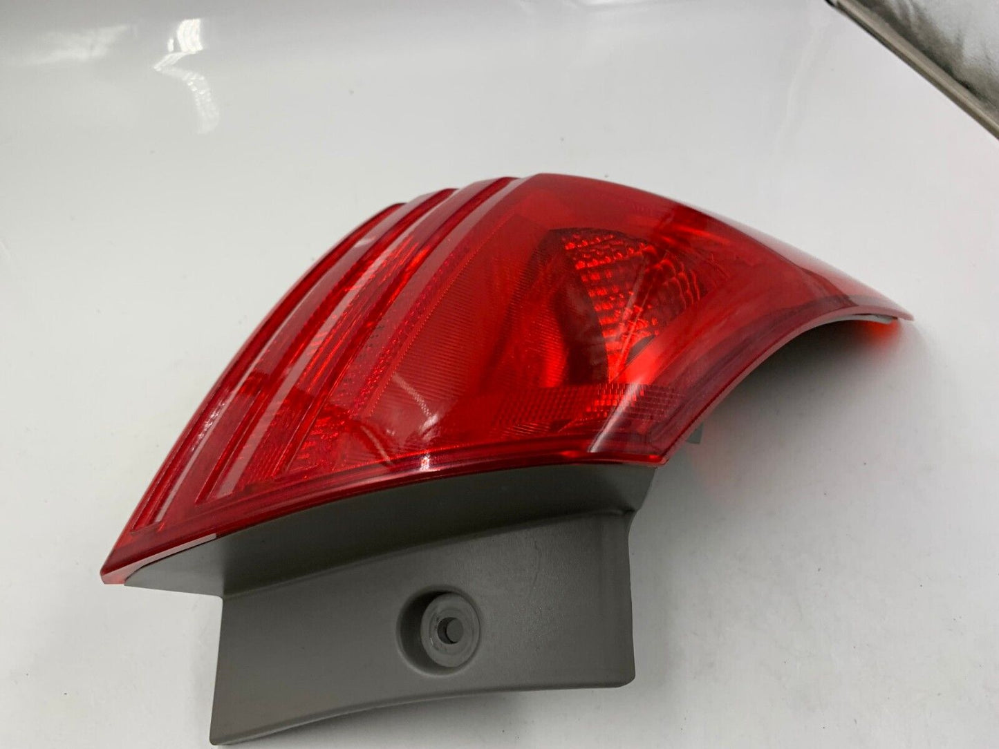 2008-2015 Nissan Rogue Driver Side Tail Light Taillight OEM F03B54053