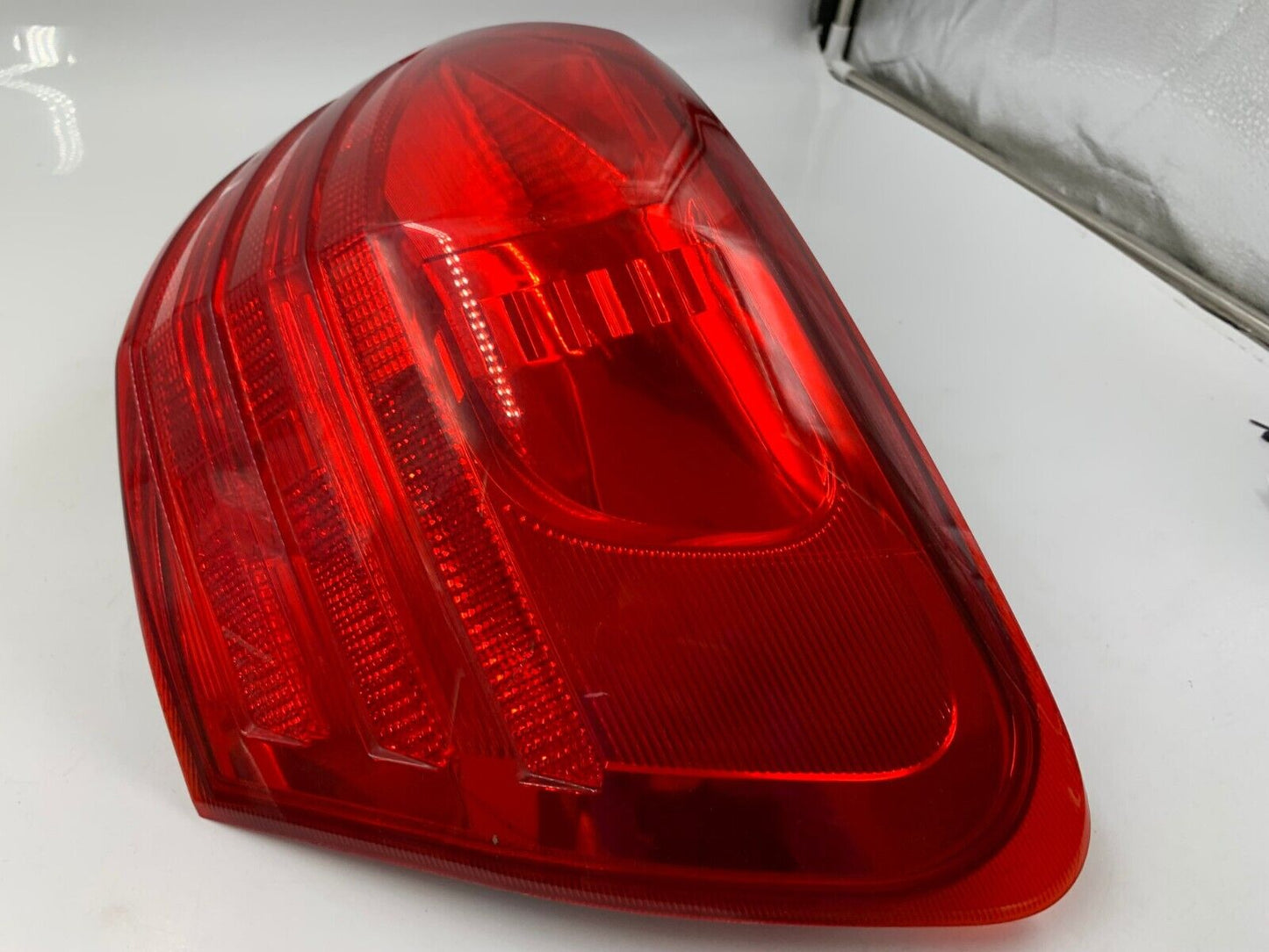 2008-2015 Nissan Rogue Passenger Side Tail Light Taillight OEM F04B03052