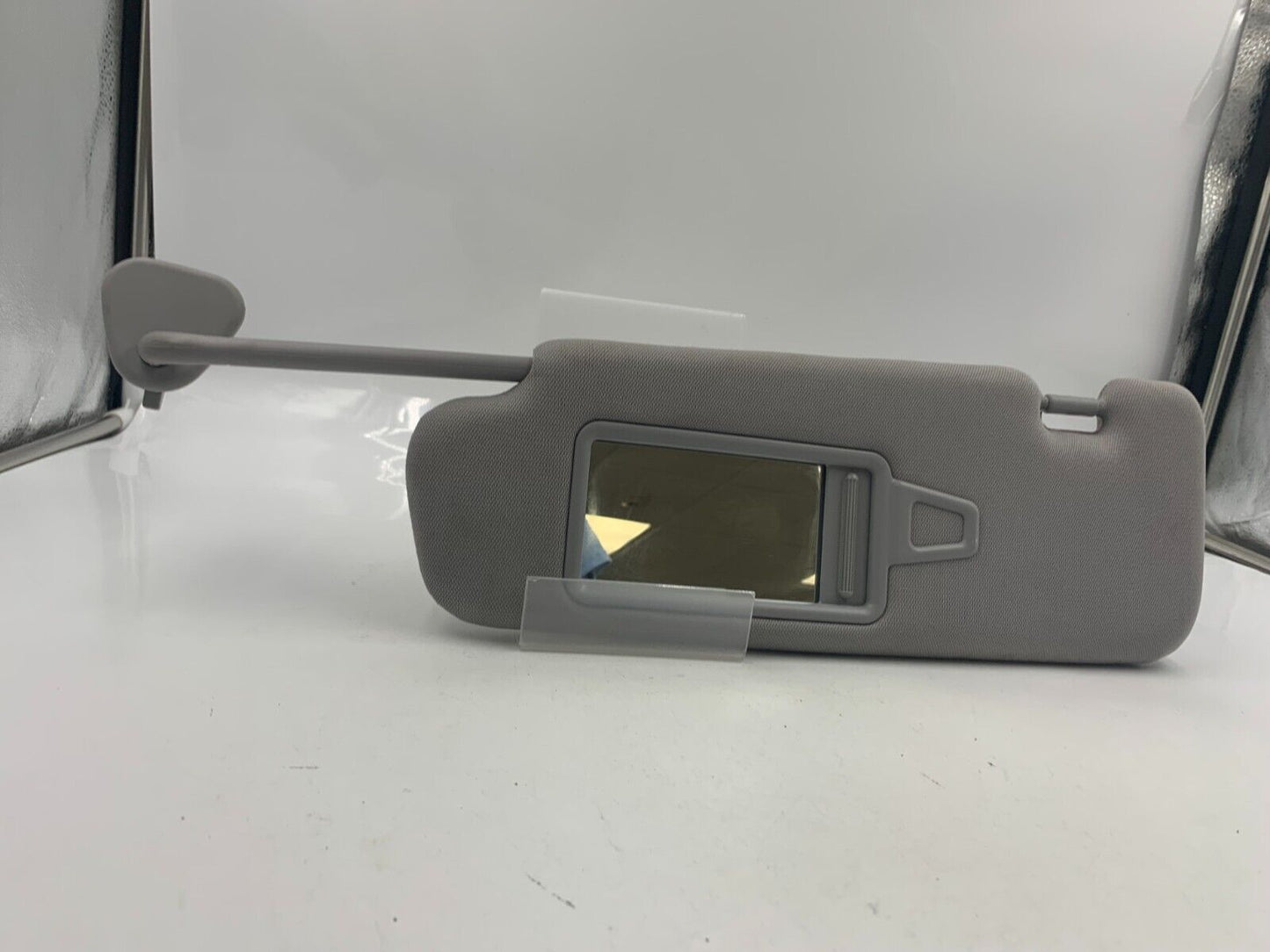 2011-2015 Hyundai Sonata Driver Sun Visor Sunvisor Gray Illuminated C01B29028