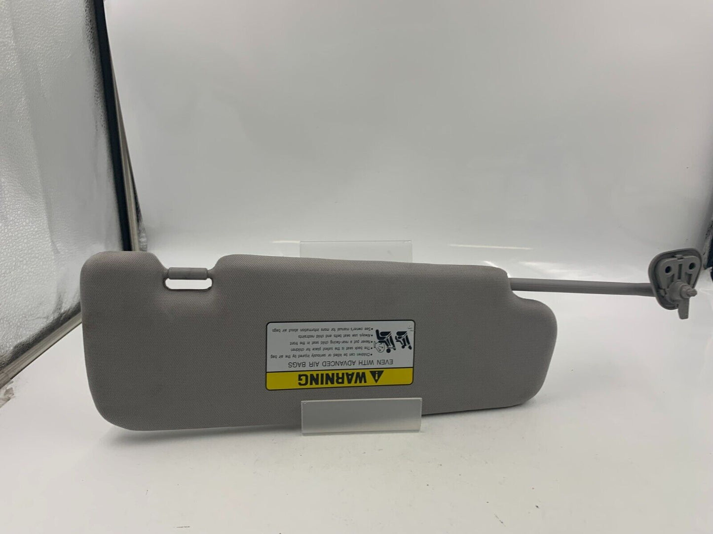 2011-2015 Hyundai Sonata Driver Sun Visor Sunvisor Gray Illuminated C01B29028