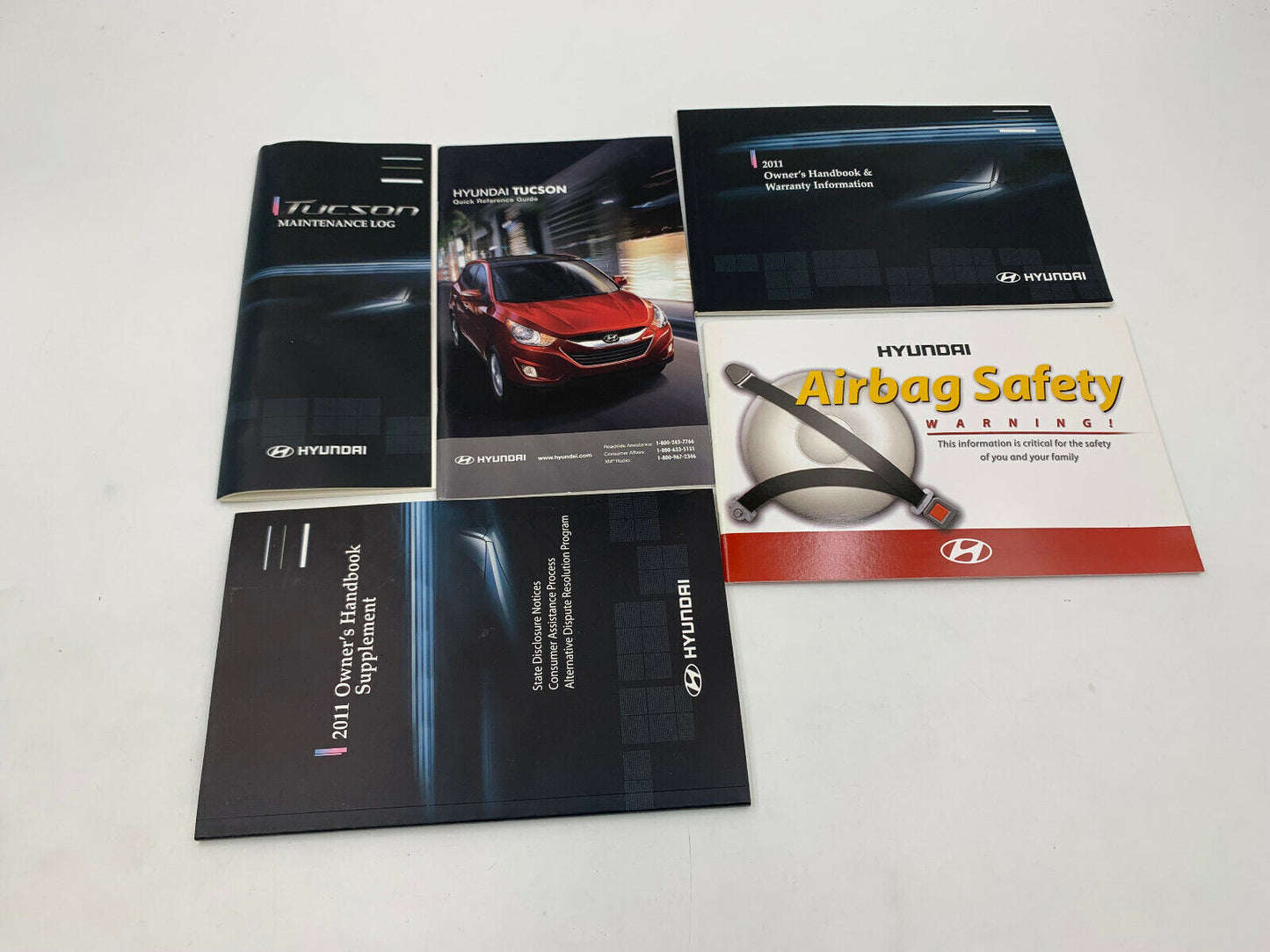 2011 Hyundai Tucson Owners Manual Handbook with Case OEM E04B01058