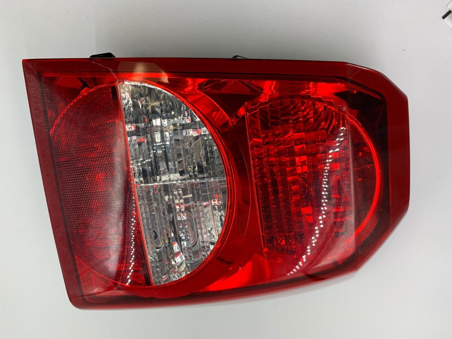 2008-2012 Dodge Caliber Passenger Side Tail Light Taillight OEM H01B03010