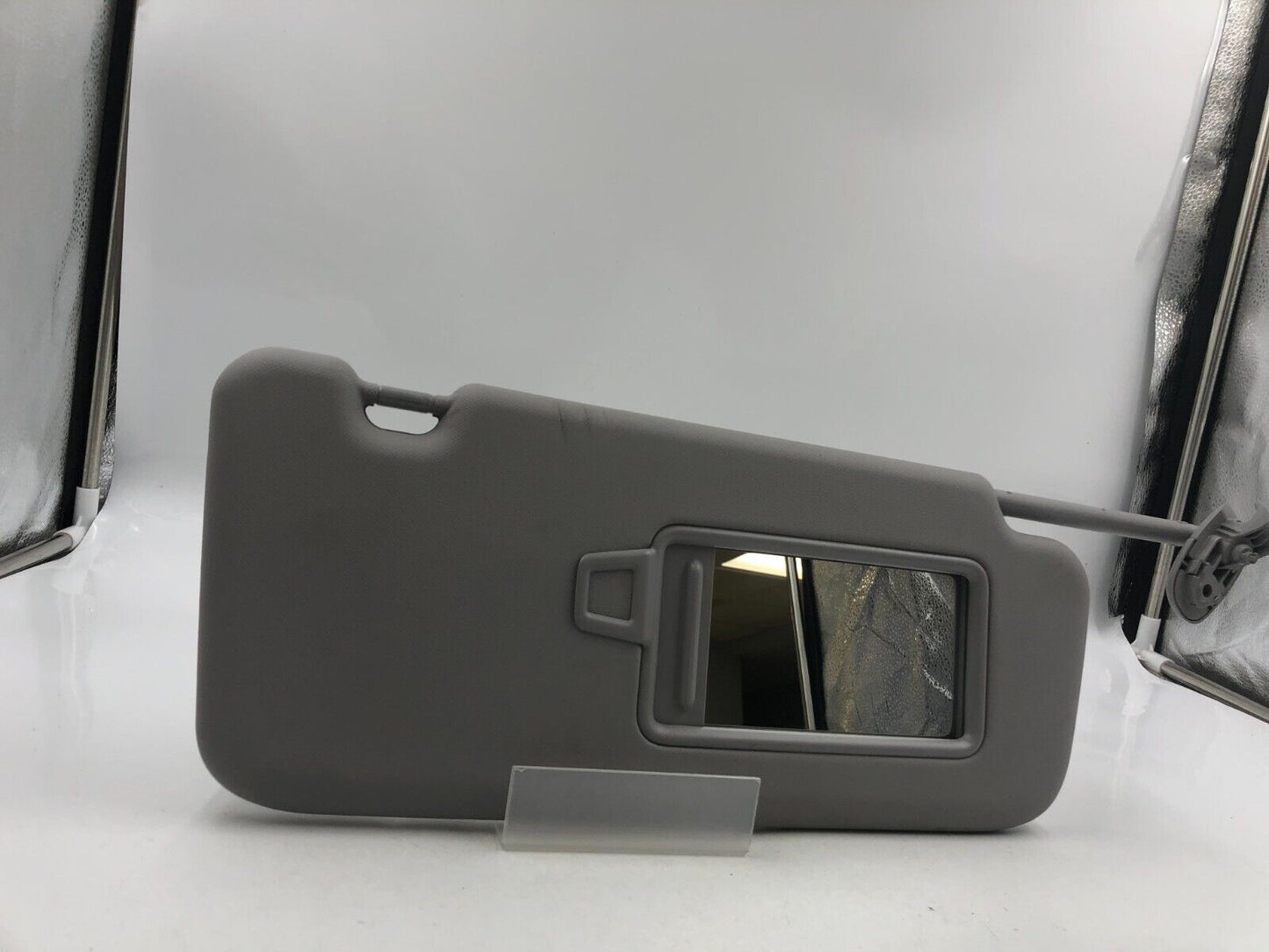 2018-2019 Hyundai Kona Passenger Sunvisor Gray Illuminated OEM E02B06028