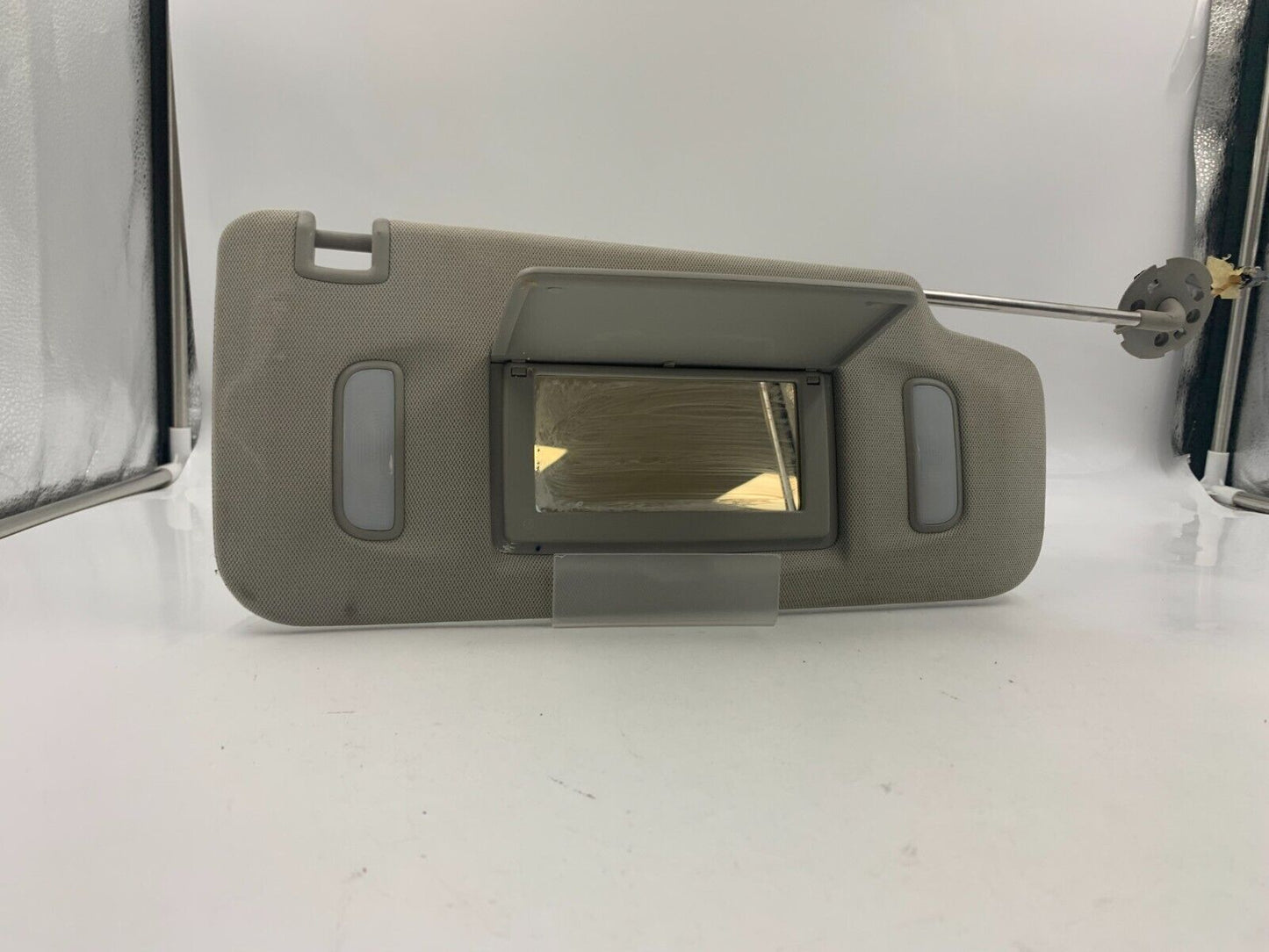 2010-2017 Chevrolet Equinox Passenger Sun Visor Sunvisor Illuminated C01B29027