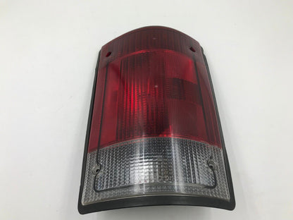 1995-2002 Ford E150 Passenger Tail Light Taillight Lamp OEM B12001