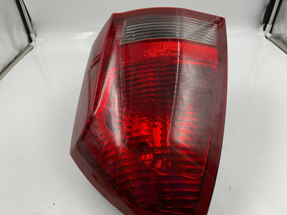 2005-2007 Chrysler 300 Passenger Side Tail Light Taillight OEM B01B31032