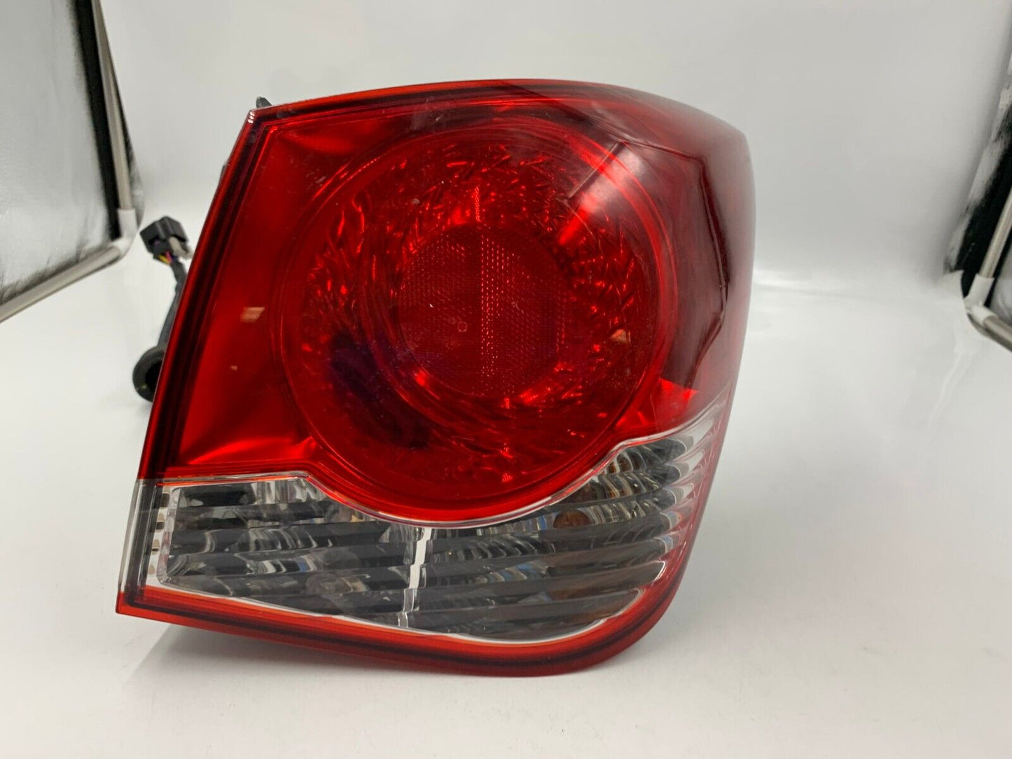 2011-2016 Chevrolet Cruze Passenger Side Tail Light Taillight OEM F04B40051