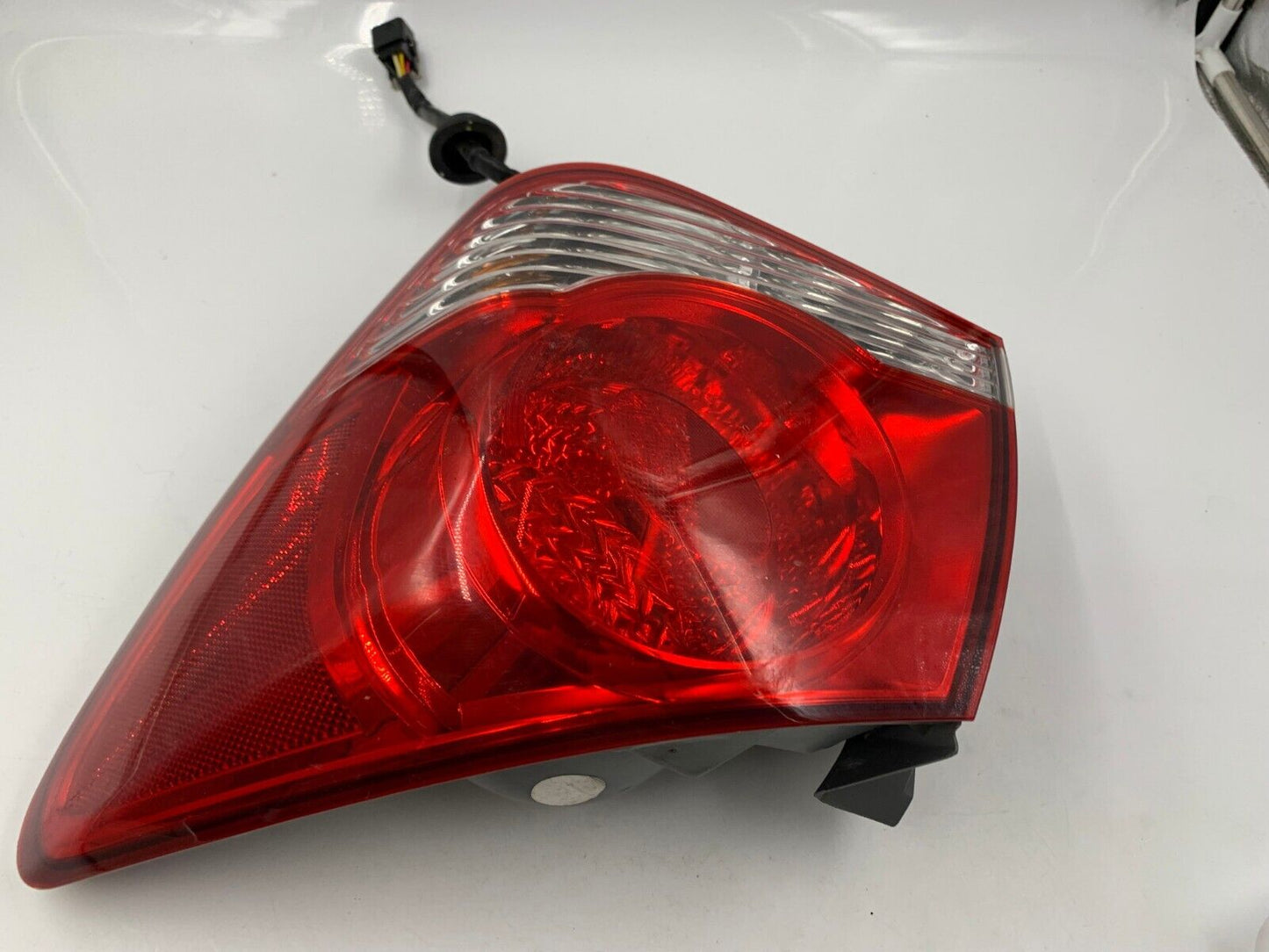 2011-2016 Chevrolet Cruze Passenger Side Tail Light Taillight OEM F04B40051