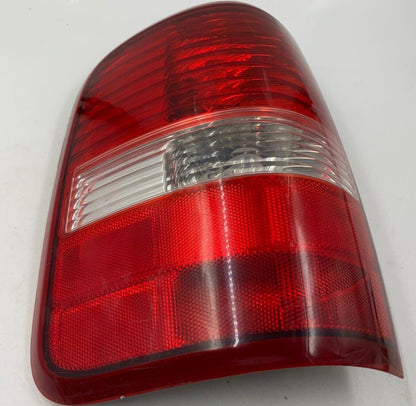 2004-2008 Ford E150 Passenger Tail Light Taillight Lamp OEM F04B19053