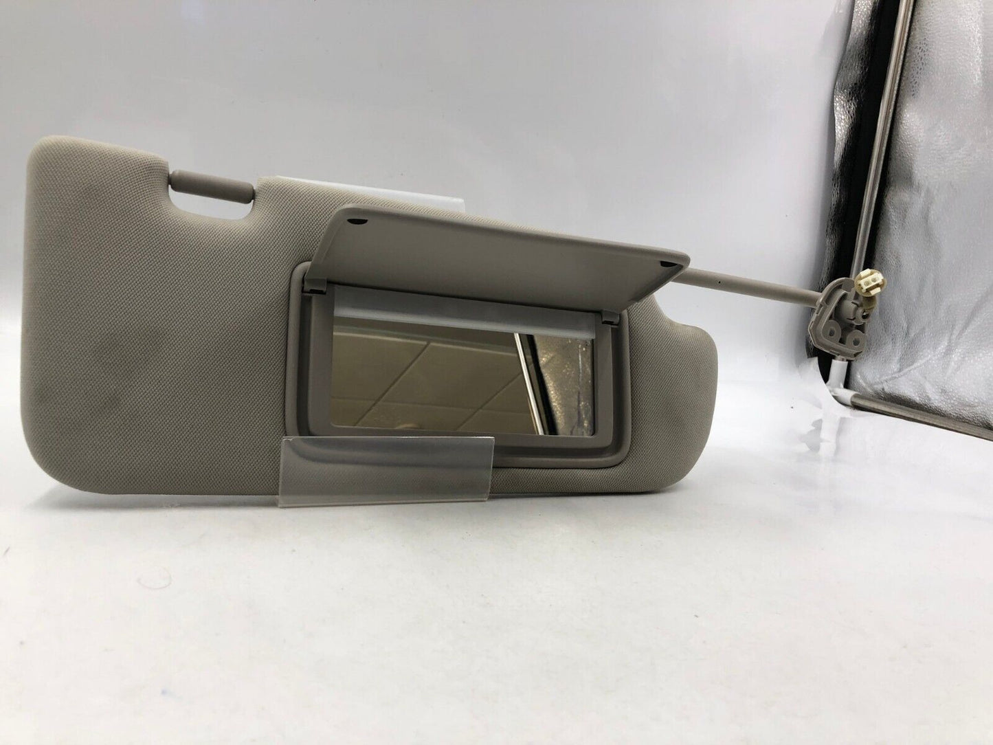 2014-2019 Infiniti Q50 Passenger Sun Visor Sunvisor Gray Illuminated F02B25045