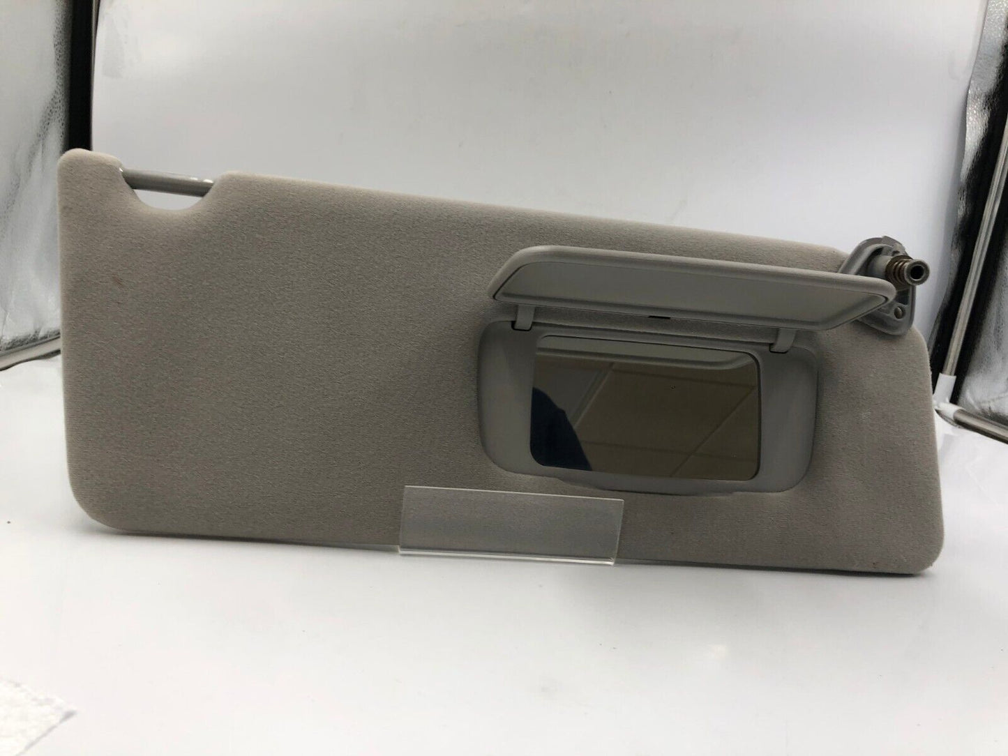 2002-2006 Toyota Camry Passenger Sun Visor Sunvisor Gray OEM H01B22069