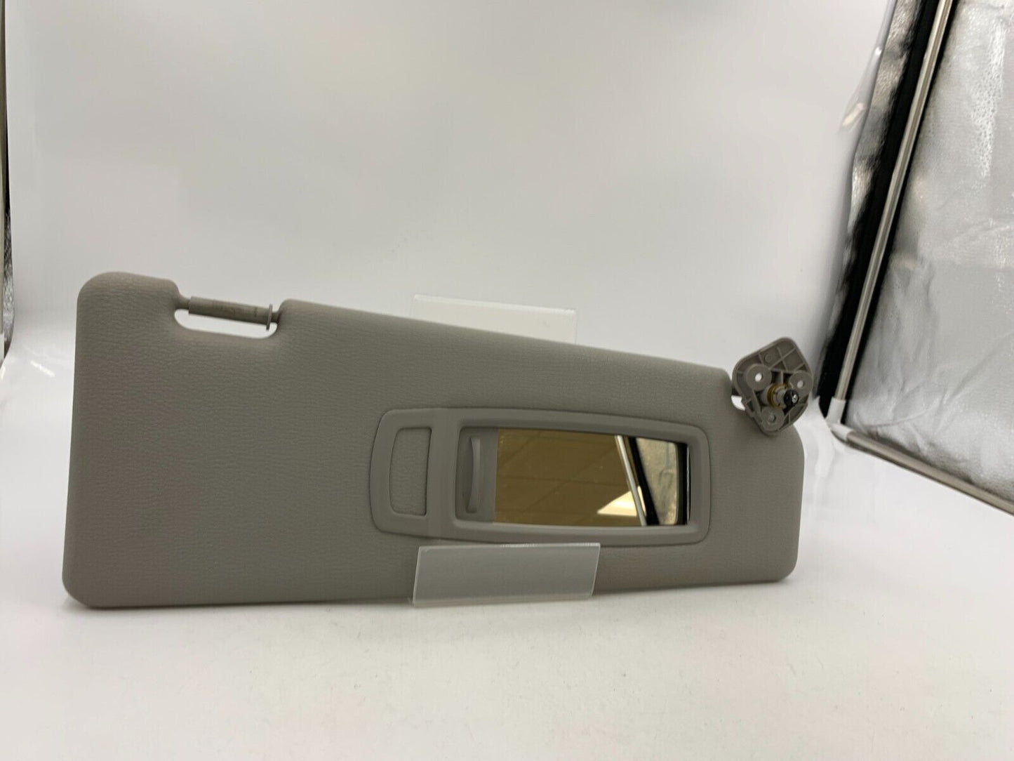 2007-2010 BMW X3 Passenger Sun Visor Sunvisor Gray Illuminated OEM I02B45058