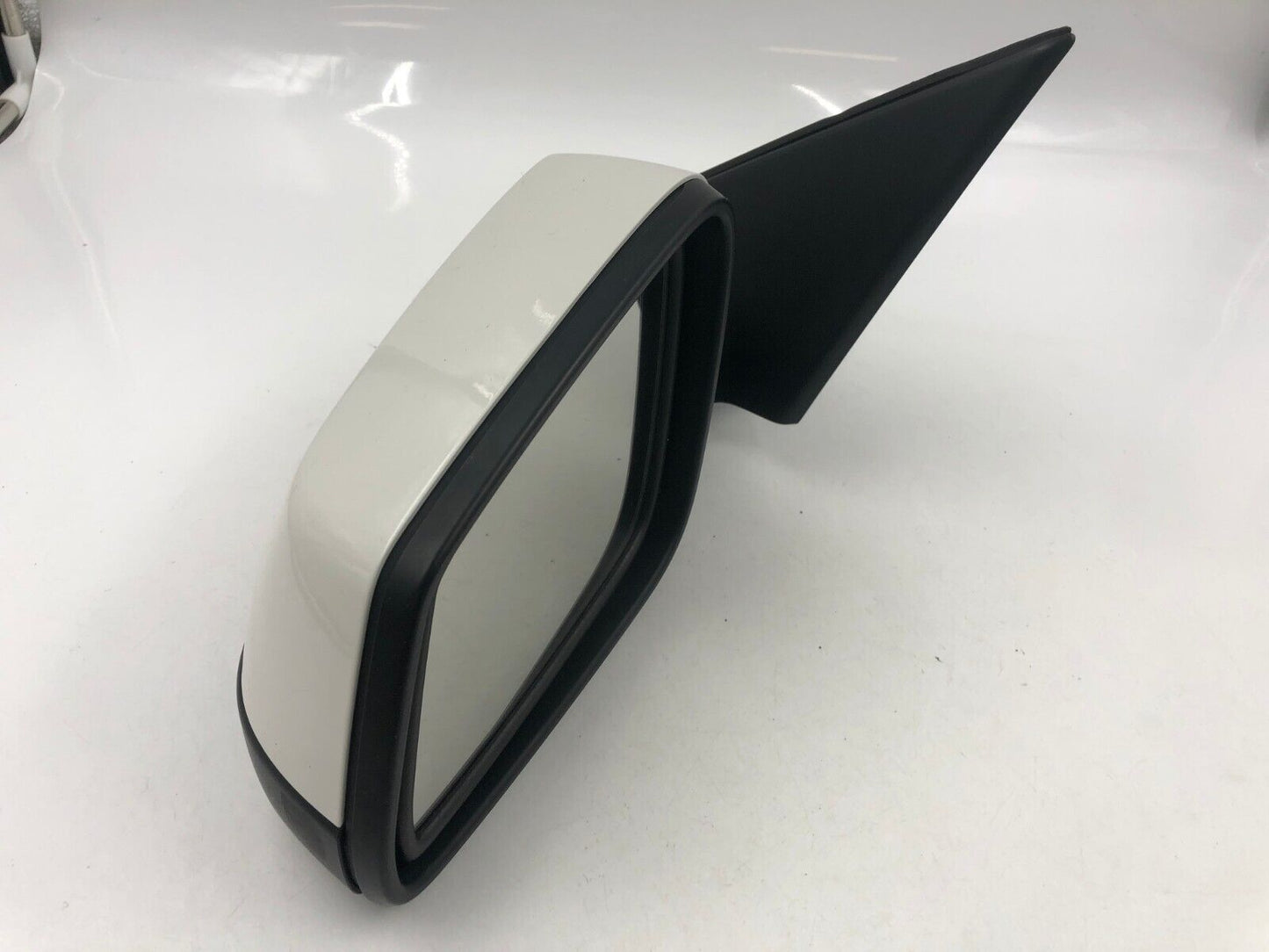 2012-2013 BMW 528i Driver Side View Power Door Mirror White OEM G01B35063