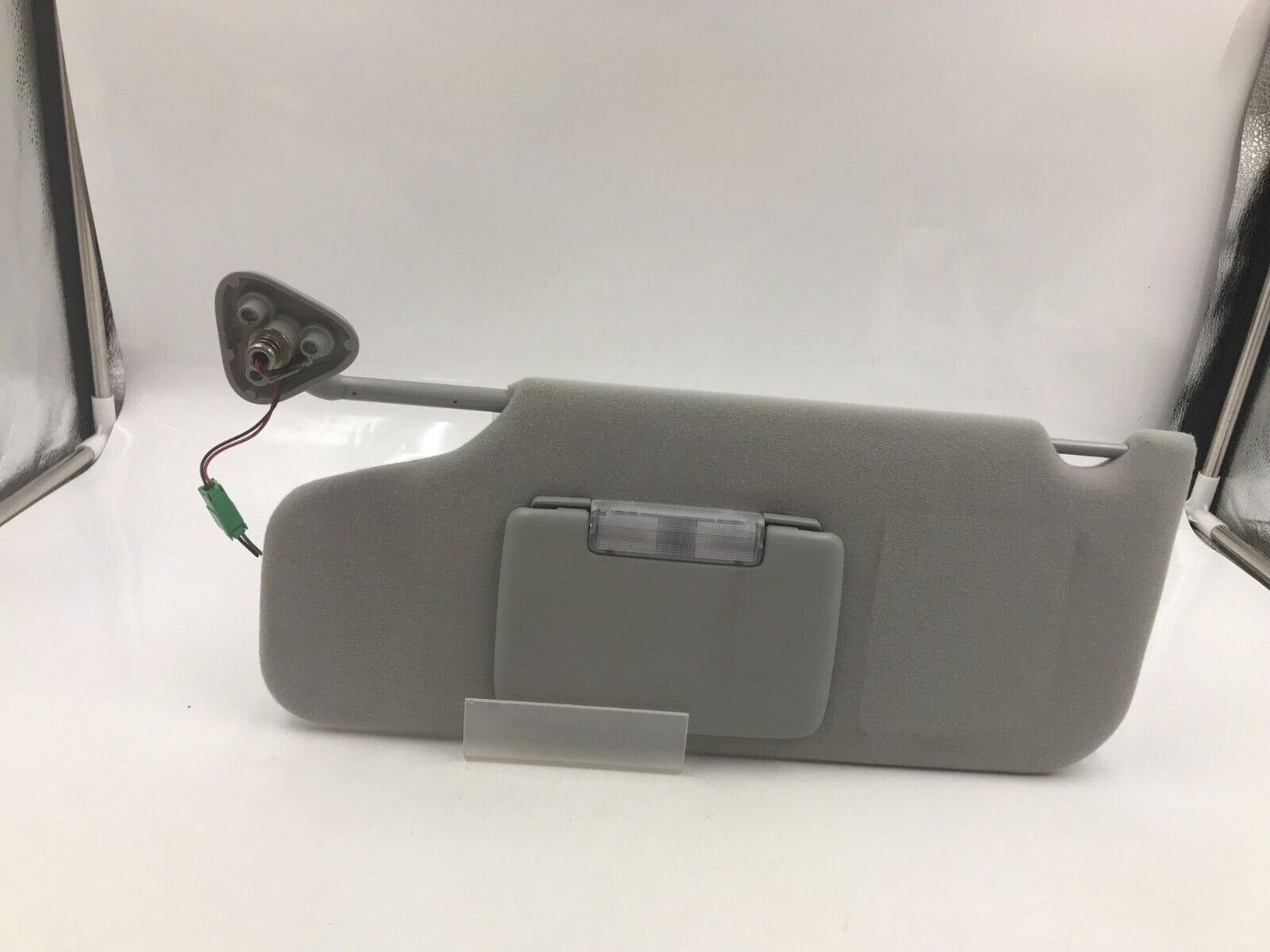 2005-2007 Ford Freestyle Driver Sunvisor Gray Illuminated OEM H01B45063