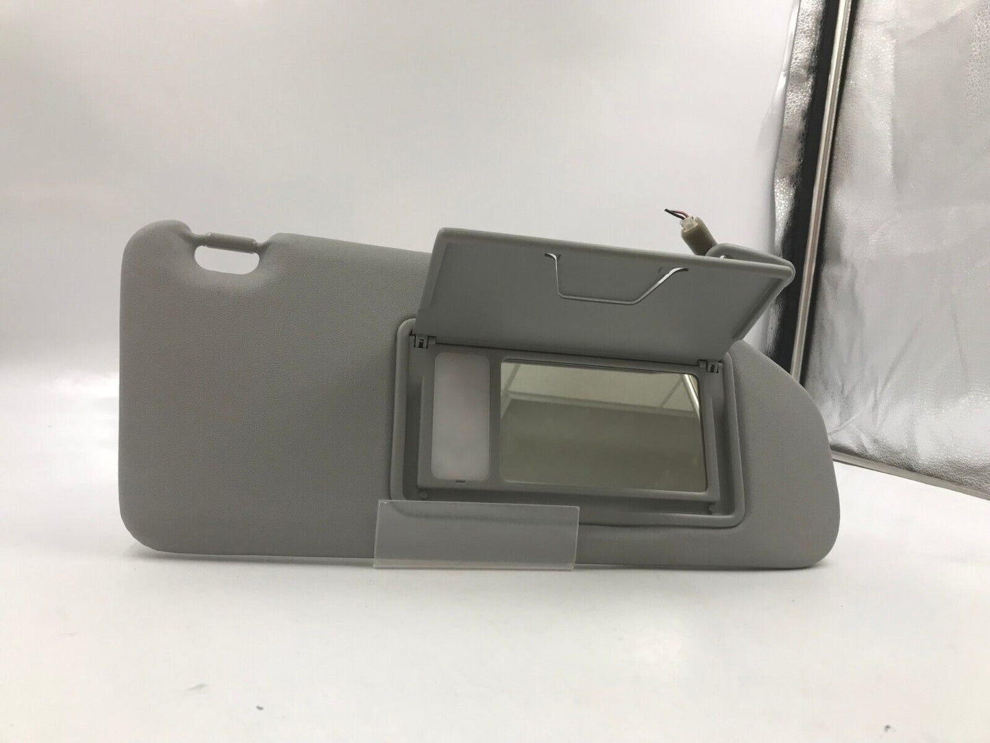 2012-2012 Mitsubishi Outlander Passenger Sun Visor Sunvisor Gray OEM G01B43061