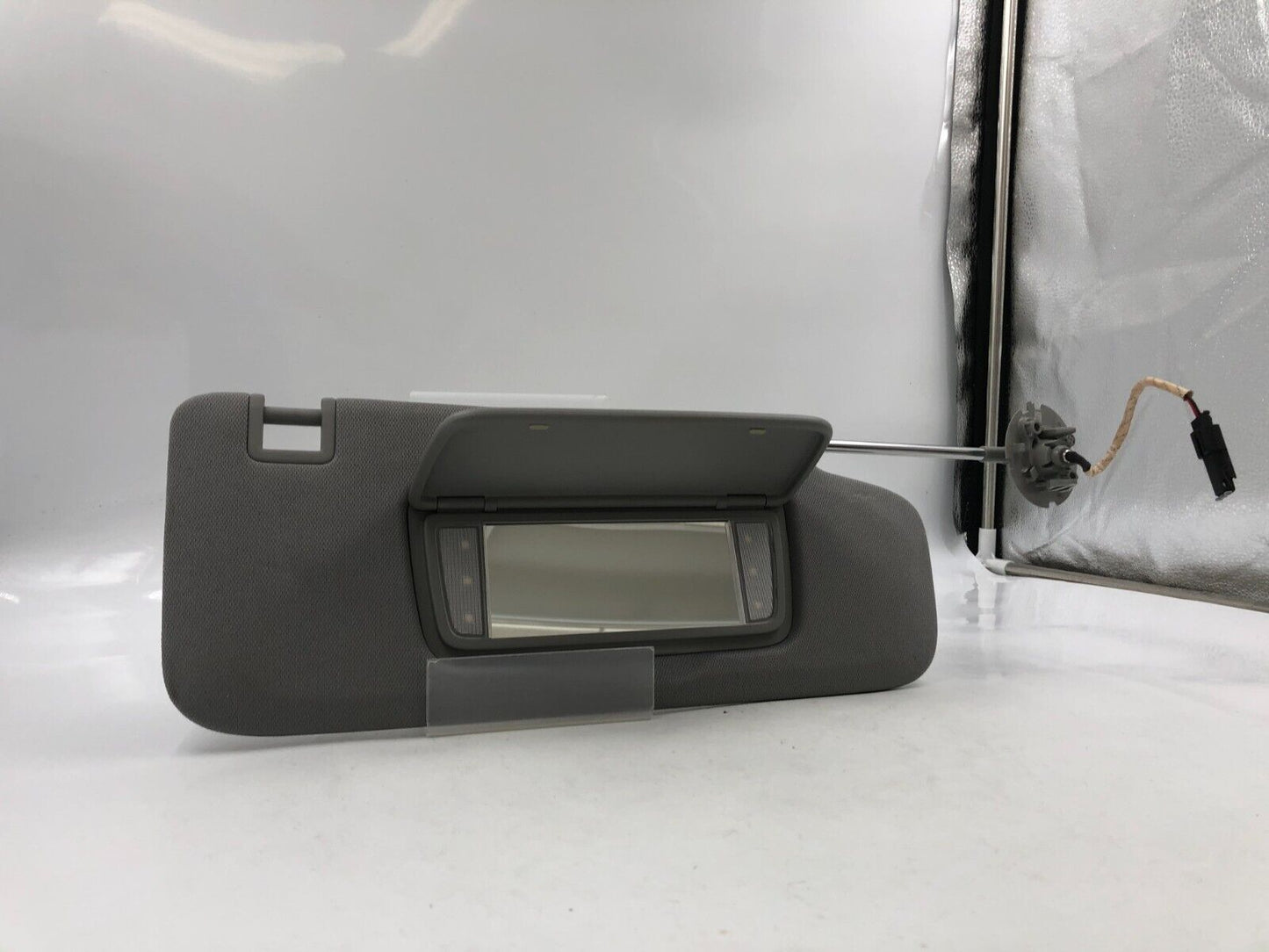 2018-2020 Chevrolet Equinox Passenger Sunvisor Gray Illuminated OEM A01B54023