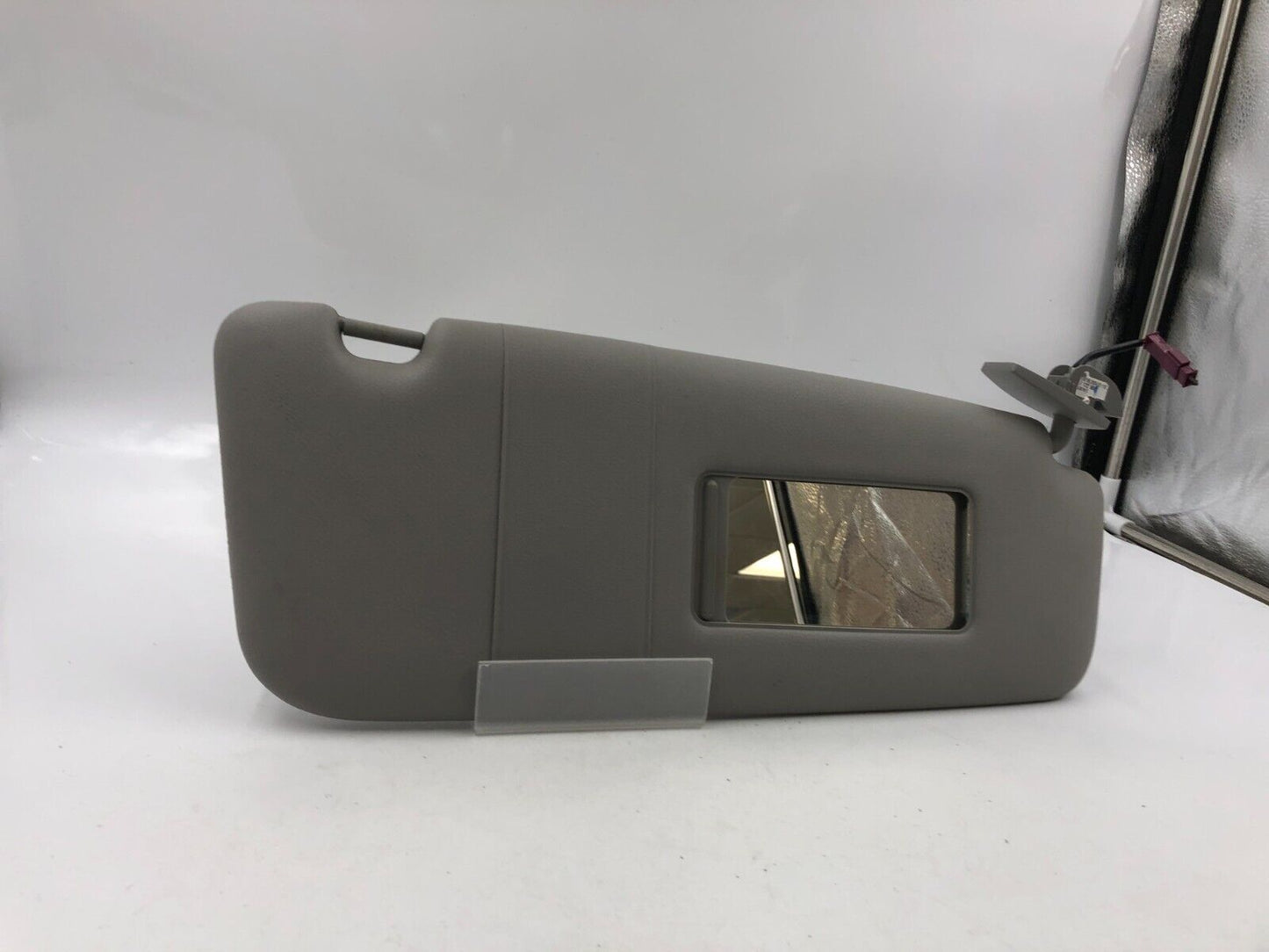 2006-2009 BMW 530i 550i Passenger Sunvisor Sun Visor Sunvisor Gray OEM D04B27020