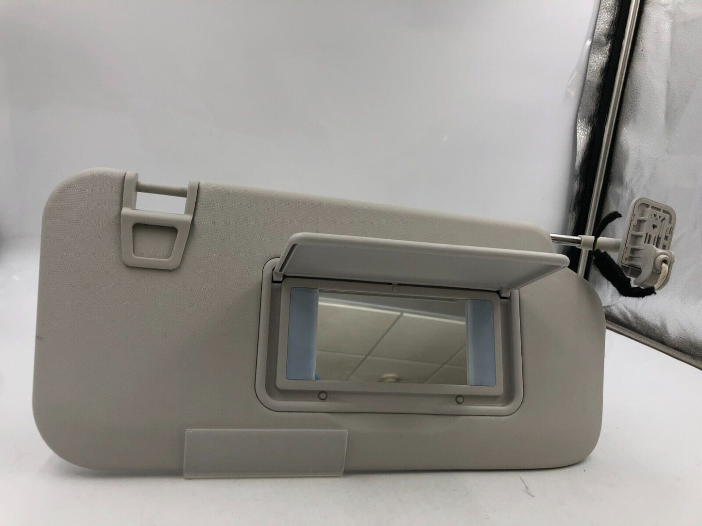 2020-2021 Ford Escape Passenger Visor Sunvisor Gray Illumination OEM C03B19021